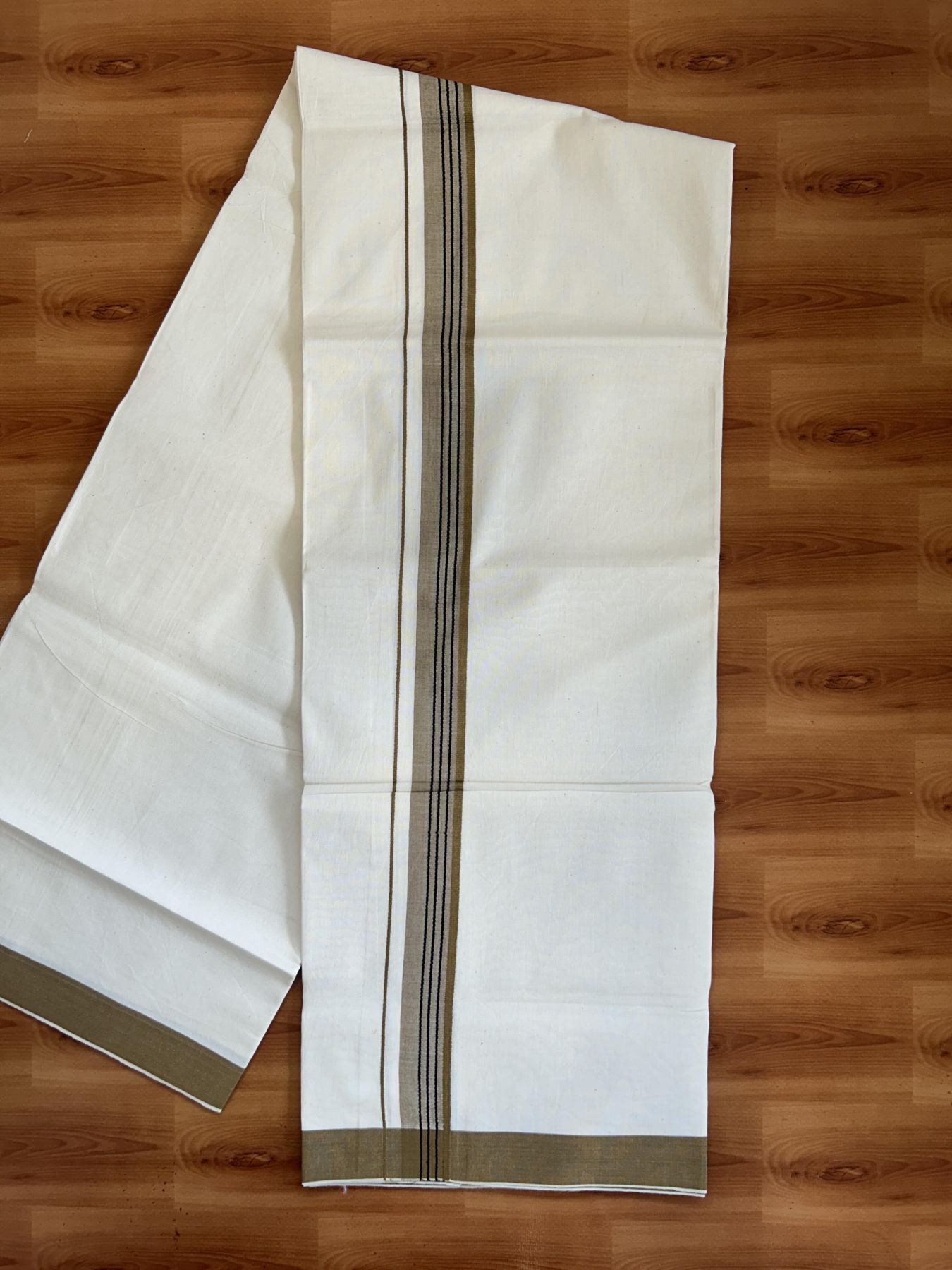 Single Mundu/Dhoti - Off White (Unbleached) 29% Discount !! KaithariKada Balaramapuram 100% Cotton Twisted 60s Thread - 1 Inch Black & Sand Brown Shaded Striped Kara (2 meter /4 muzham) - 19 KK5393 GL