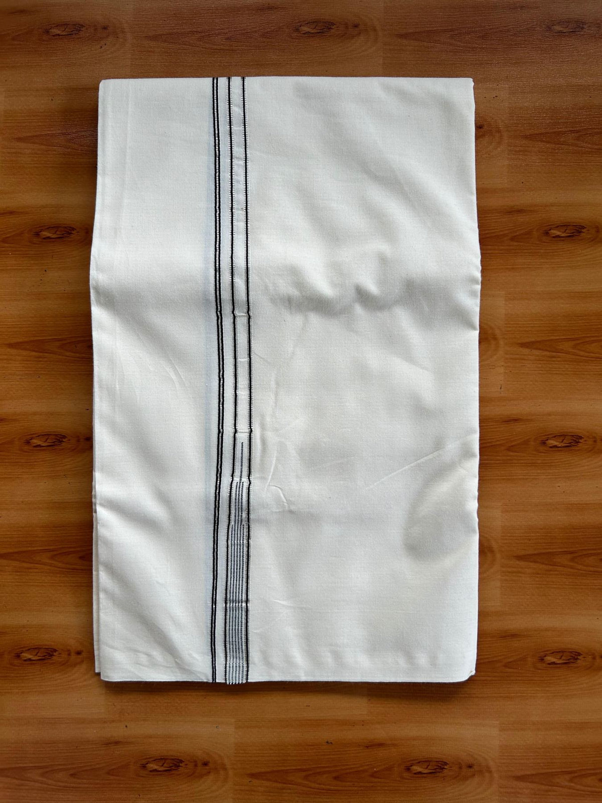 Single Off White (Unbleached) Mundu/Dhoti - 20% Discount!! KaithariKada Pulimood 100% Cotton 100s Twisted - 0.5 inch Puliyilakkara Silver Kasav &  Black Striped Chutty Kara - 2 mtr (4 muzham) - 18 KK5546 ASH