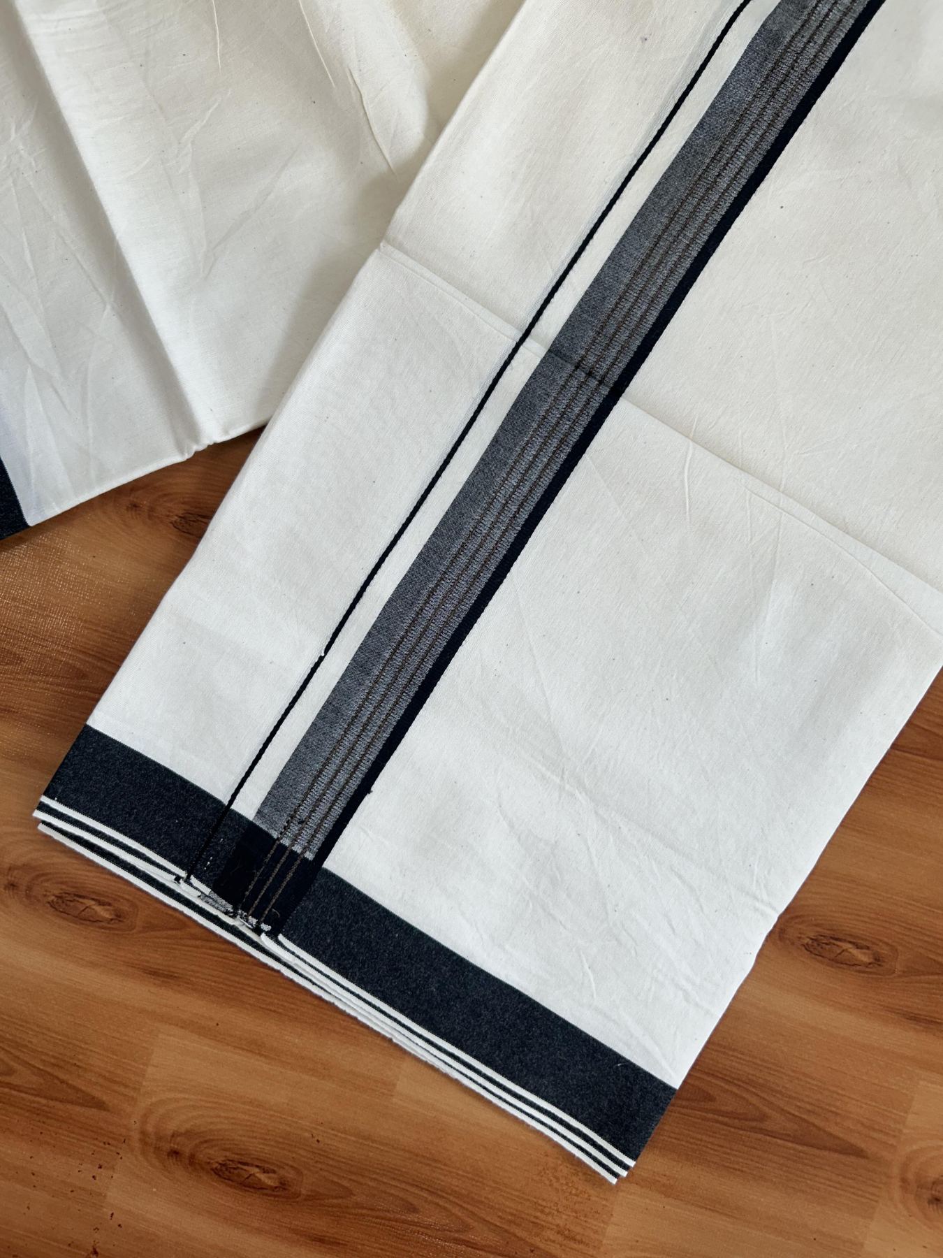 Single Mundu/Dhoti - Off White (Unbleached) 29% Discount !! KaithariKada Balaramapuram 100% Cotton Twisted 60s Thread - 1 Inch Brown & Black Shaded Striped Kara (2 meter /4 muzham) - 23 KK5393 GL