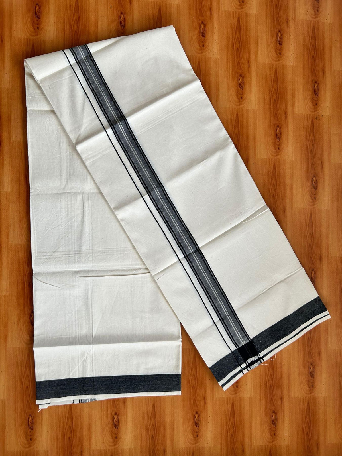 Single Off White (Unbleached) Mundu/Dhoti - 36% DISCOUNT!! KaithariKada Balaramapuram 100% Cotton - Twisted 60s Thread - 1.25 inch Silver Kasav Black Shaded Striped Kara (2 meter / 4 muzham) - 24 KK5495 GL