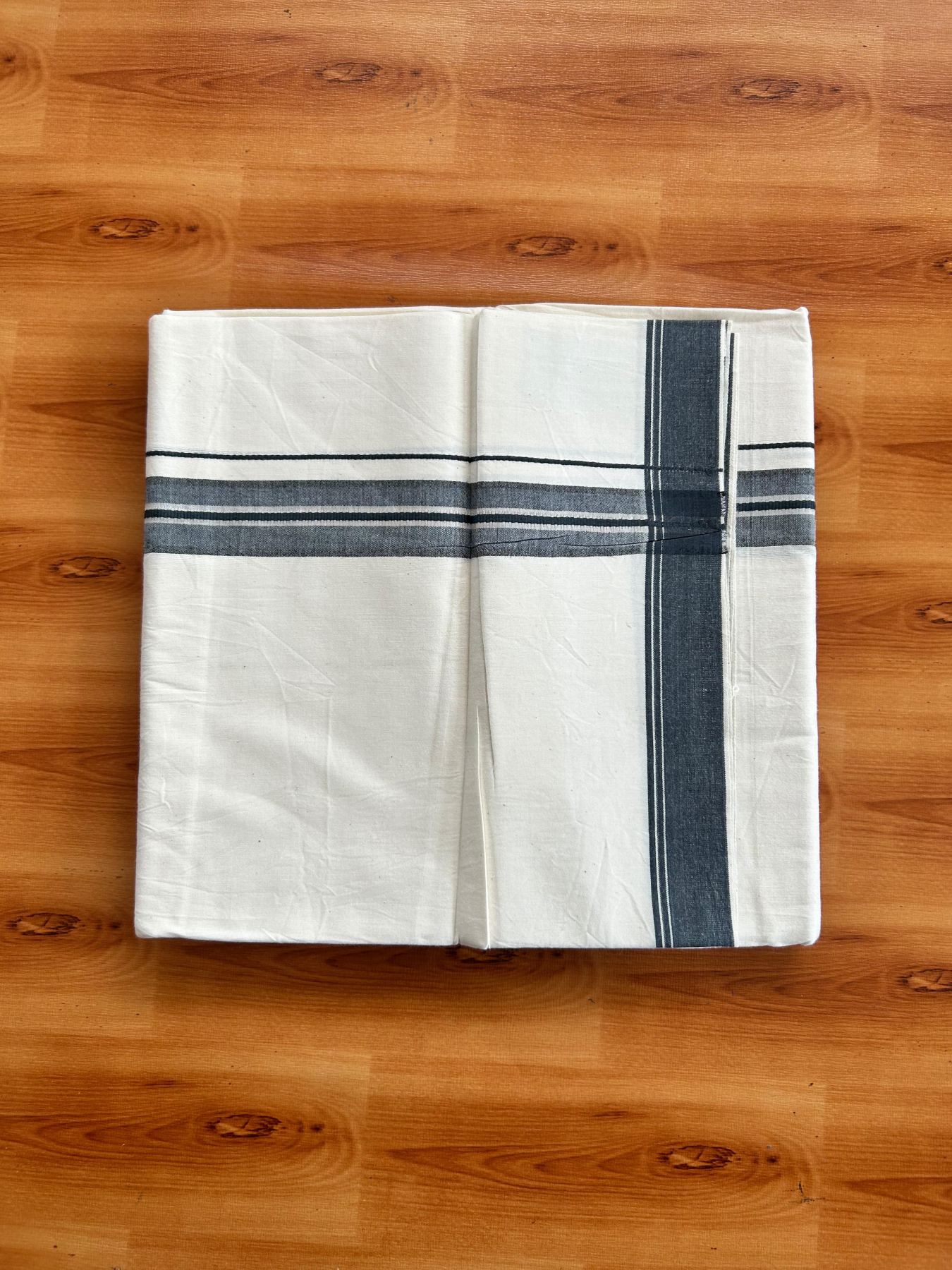 Single Off White (Unbleached) Mundu/Dhoti - 36% DISCOUNT!! KaithariKada Balaramapuram 100% Cotton - Twisted 60s Thread - 1.25 inch Silver Kasav Ash Blue Shaded Striped Kara (2 meter / 4 muzham) - 29 KK5495 GL