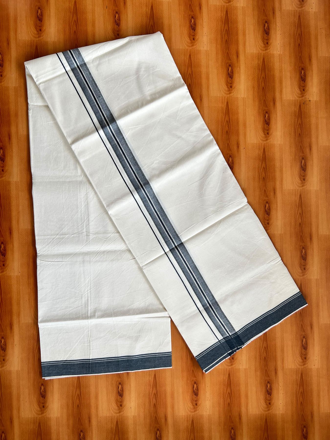 Single Off White (Unbleached) Mundu/Dhoti - 36% DISCOUNT!! KaithariKada Balaramapuram 100% Cotton - Twisted 60s Thread - 1.25 inch Silver Kasav Ash Blue Shaded Striped Kara (2 meter / 4 muzham) - 29 KK5495 GL