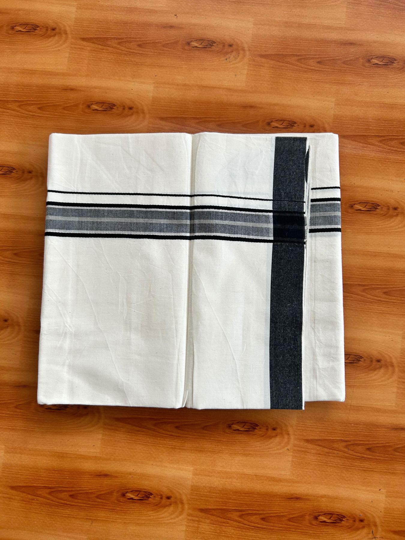 Single Off White (Unbleached) Mundu/Dhoti - 36% DISCOUNT!! KaithariKada Balaramapuram 100% Cotton - Twisted 60s Thread - 1.25 inch Silver Kasav Black Shaded Striped Kara (2 meter / 4 muzham) - 30 KK5495 GL