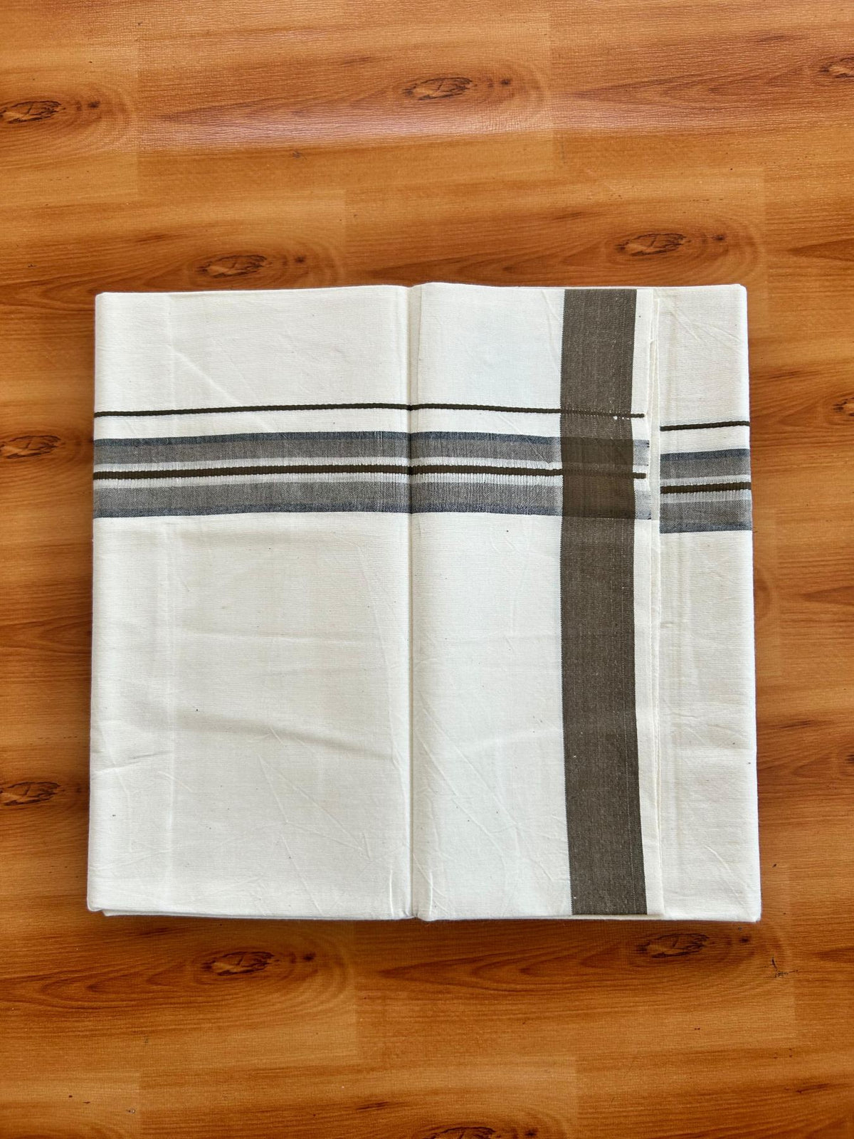 Single Off White (Unbleached) Mundu/Dhoti - 36% DISCOUNT!! KaithariKada Balaramapuram 100% Cotton - Twisted 60s Thread - 1.25 inch Silver Kasav Black & Brown Shaded Striped Kara (2 meter / 4 muzham) - 27 KK5495 GL