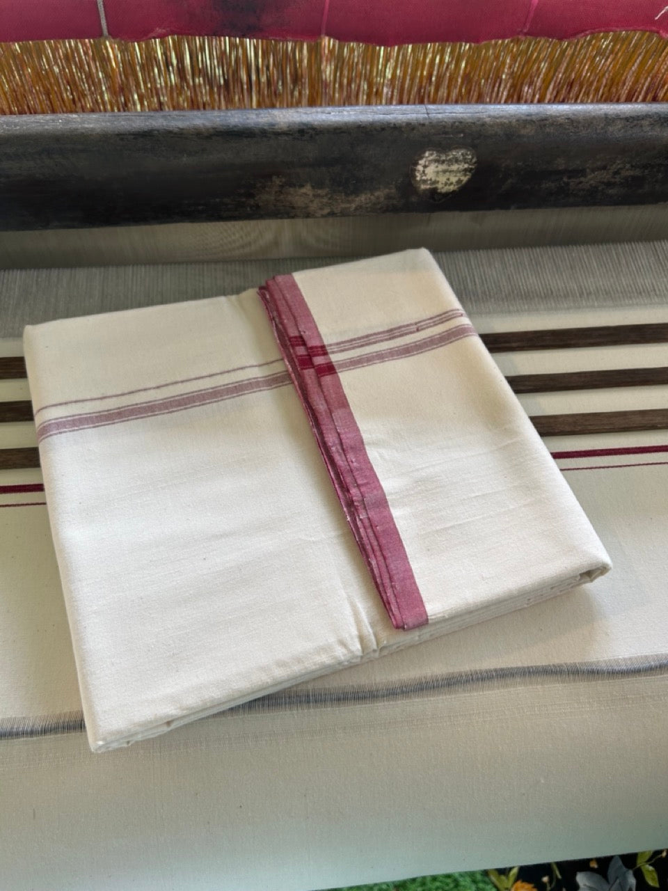 SIGNATURE KAITHARIKADA EXCLUSIVE SINGLE DHOTI - 25% Discount!!! 100% Cotton Balaramapuram HANDLOOM Single Mundu/Dhoti - Off White -  (Unbleached) - 1 cm Maroon & Silver KASAVU Chutty Kara (2 meter / 4 muzham) - 3KK5050KAI