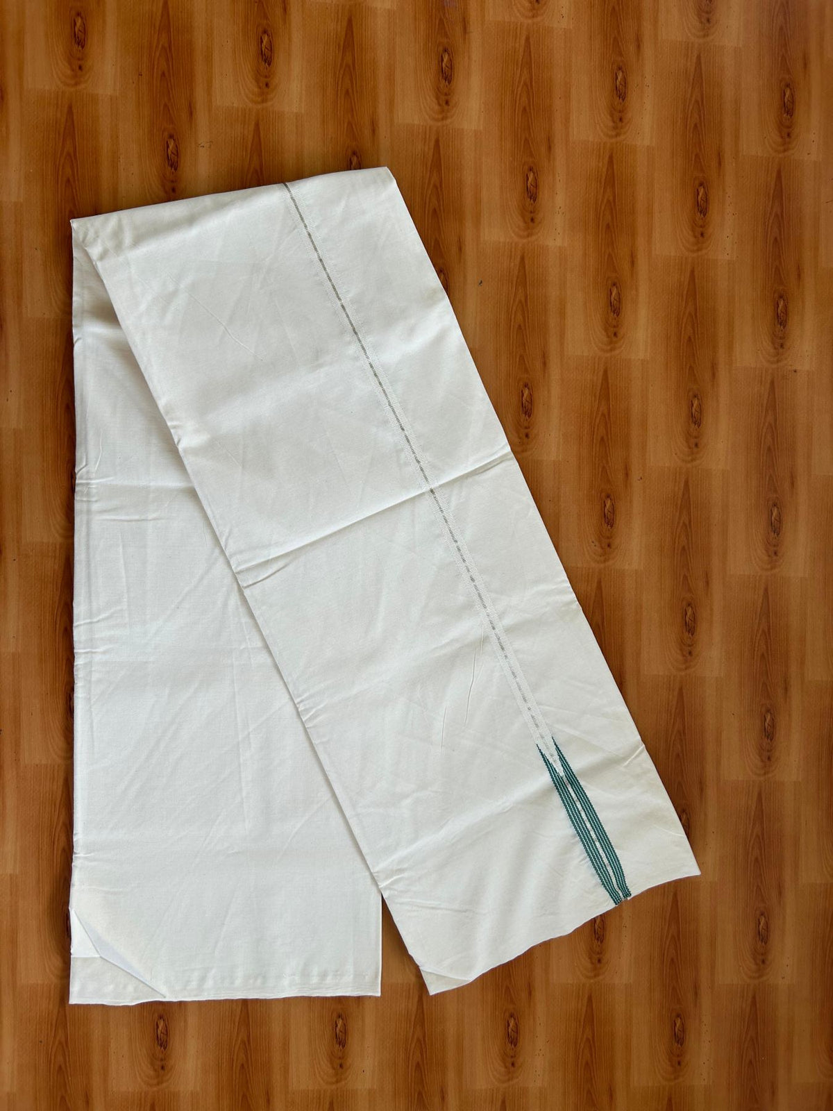 Single Off White (Unbleached) Mundu/Dhoti - 20% Discount!! KaithariKada Pulimood 100% Cotton 100s Twisted - 1.5 cm Puliyilakkara Silver Kasav & Teel Green Striped Chutty Kara - 2 mtr (5 muzham) - 4 KK5546 ASH