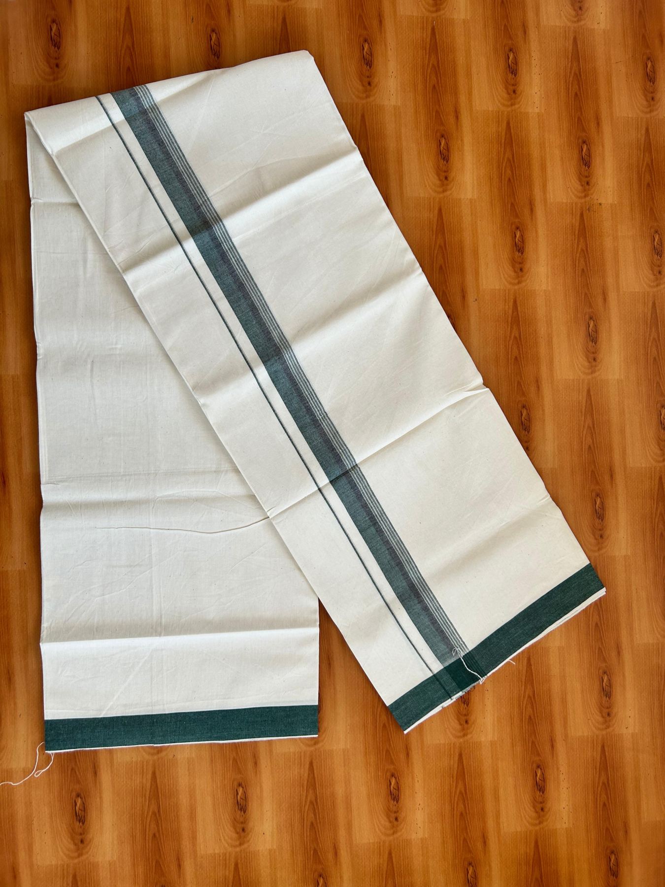 Single Off White (Unbleached) Mundu/Dhoti - 36% DISCOUNT!! KaithariKada Balaramapuram 100% Cotton - Twisted 60s Thread - 1.25 inch Silver Kasav Black & Green Shaded Striped Kara (2 meter / 4 muzham) - 22 KK5495 GL