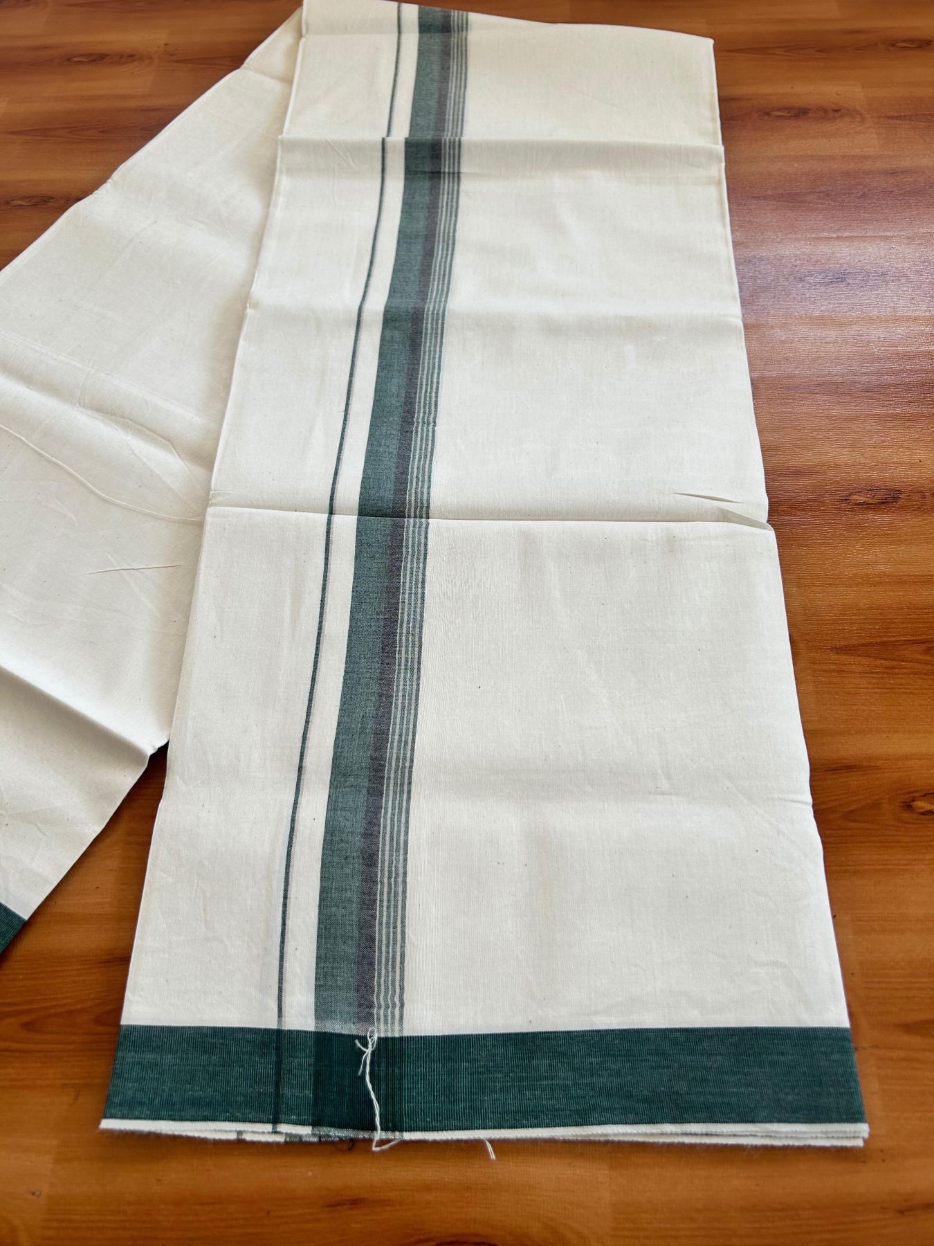 Single Off White (Unbleached) Mundu/Dhoti - 36% DISCOUNT!! KaithariKada Balaramapuram 100% Cotton - Twisted 60s Thread - 1.25 inch Silver Kasav Black & Green Shaded Striped Kara (2 meter / 4 muzham) - 22 KK5495 GL