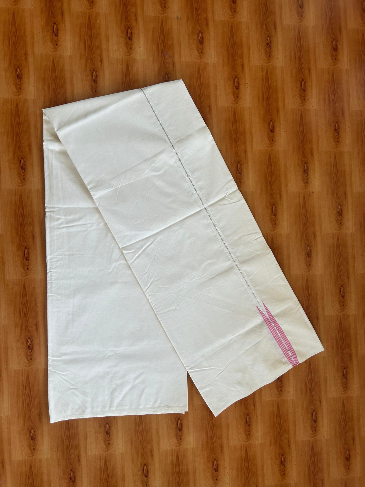 Single Off White (Unbleached) Mundu/Dhoti - 20% Discount!! KaithariKada Pulimood 100% Cotton 100s Twisted - 1.5 cm Puliyilakkara Silver Kasav & Pink Striped Chutty Kara - 2.25 mtr (5 muzham) - 1 KK5546 ASH