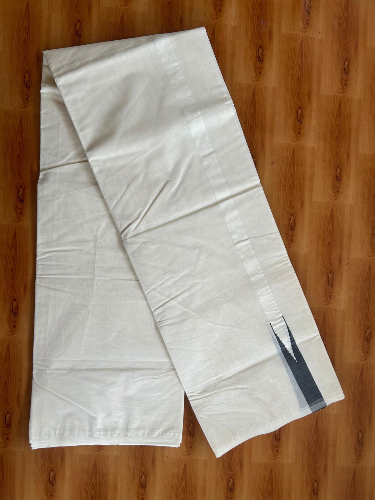 Double Off white Mundu/Dhoti - 20% Discount! KaithariKada 100% Cotton - 100x100 - 1 inch Puliyilakkara Black Chutty Kara 3.70 mtr (8 muzham) - 3 KK5547 ASH