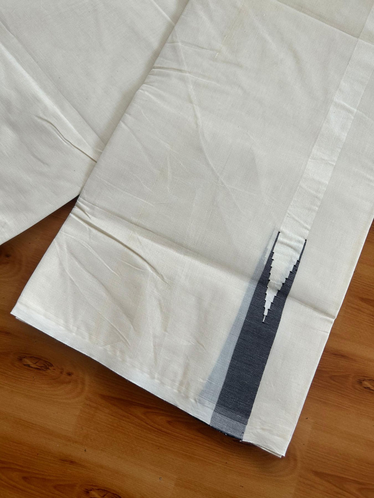 Double Off white Mundu/Dhoti - 20% Discount! KaithariKada 100% Cotton - 100x100 - 1 inch Puliyilakkara Black Chutty Kara 3.70 mtr (8 muzham) - 3 KK5547 ASH