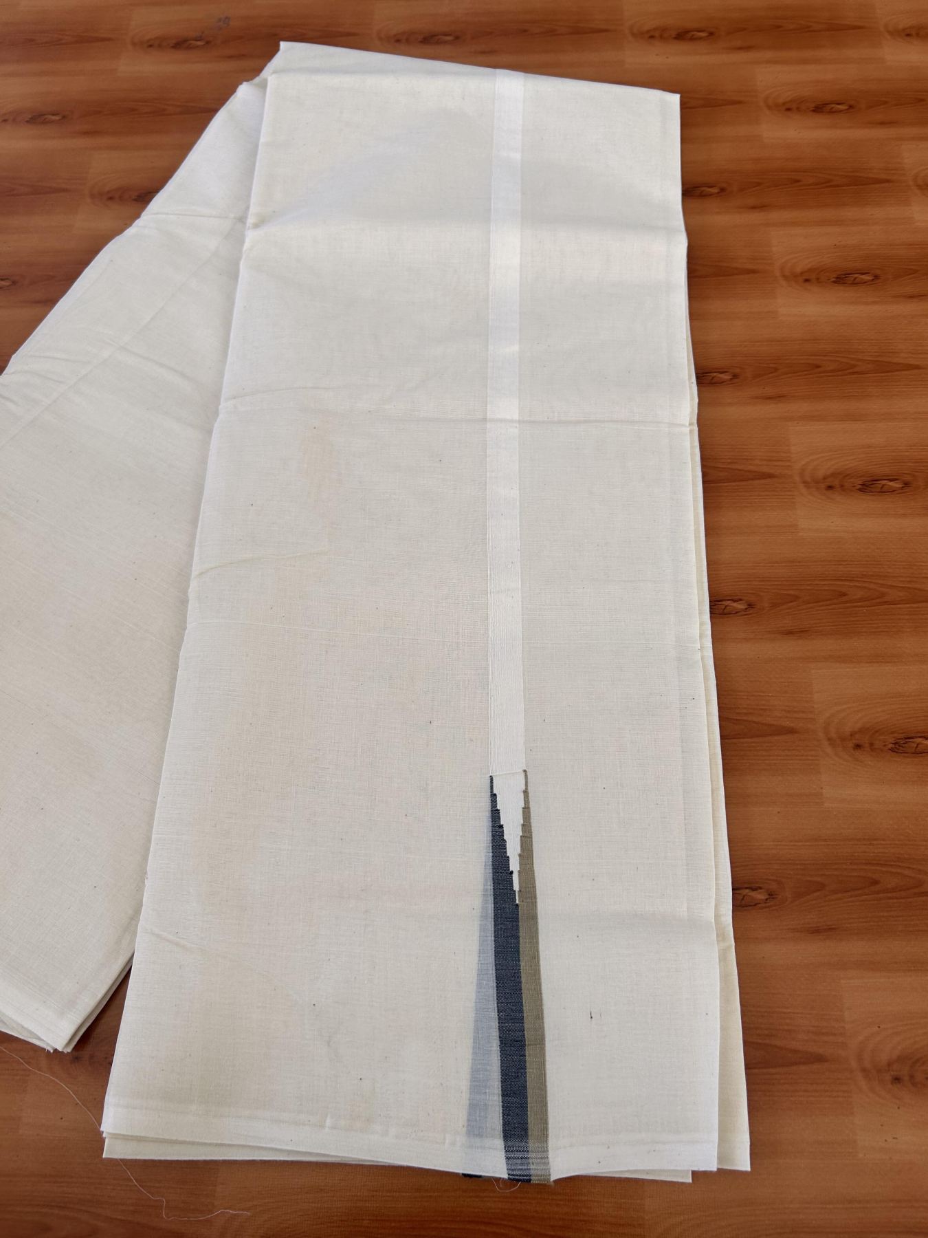 Double Off white Mundu/Dhoti - 20% Discount! KaithariKada Balaramapuram - 100% Cotton  100x100 - 0.75 inch Black & Light Sage Green shaded Chutty Kara - 4 mtr (8.5 muzham) - 8 KK5431 ASH