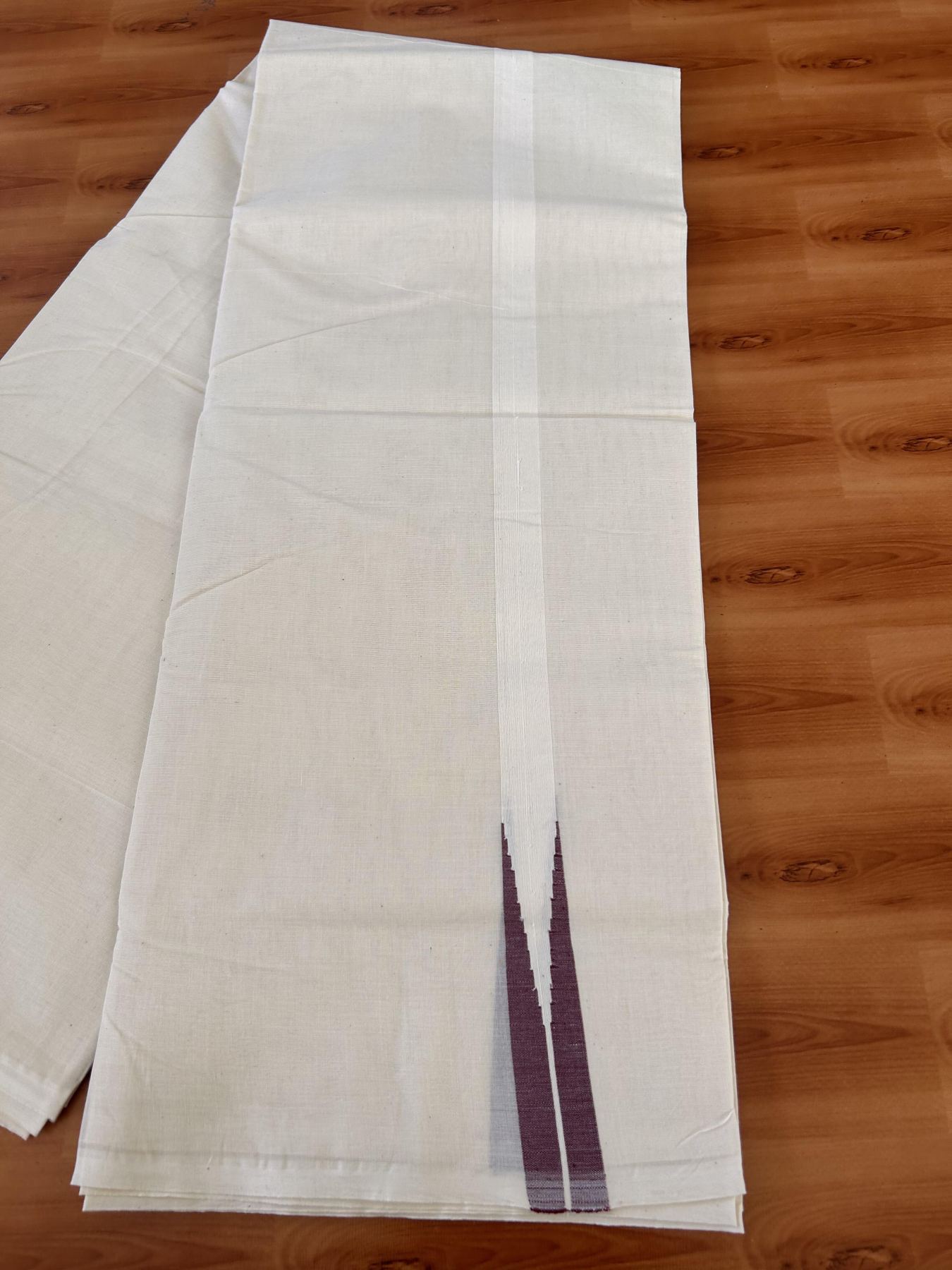 Double Off white Mundu/Dhoti - 20% Discount! KaithariKada Balaramapuram - 100% Cotton  100x100 - 0.75 inch Maroon shaded Chutty Kara - 4 mtr (8.5 muzham) - 3 KK5431 ASH