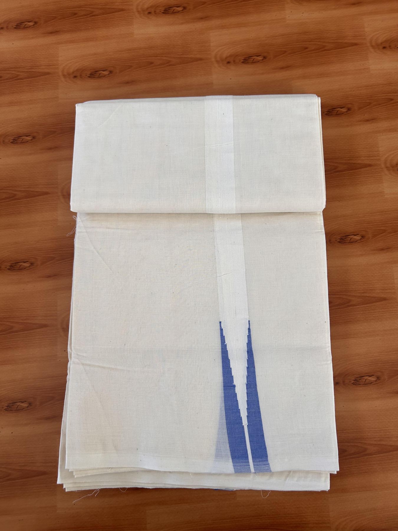 Double Off white Mundu/Dhoti - 20% Discount! KaithariKada Balaramapuram - 100% Cotton  100x100 - 0.75 inch Light Blue shaded Chutty Kara - 4 mtr (8.5 muzham) - 6 KK5431 ASH
