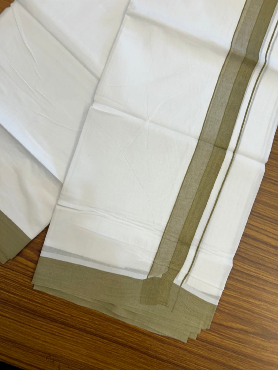 20% Discount ! Kaitharikada Balaramapuram 100% Cotton PURE WHITE Double Mundu/Dothi - 100x80 - 1.5 inch Light Olive Green Shaded Design Kara 3.90 mtr (8 muzham) - 32 KK5294 THI
