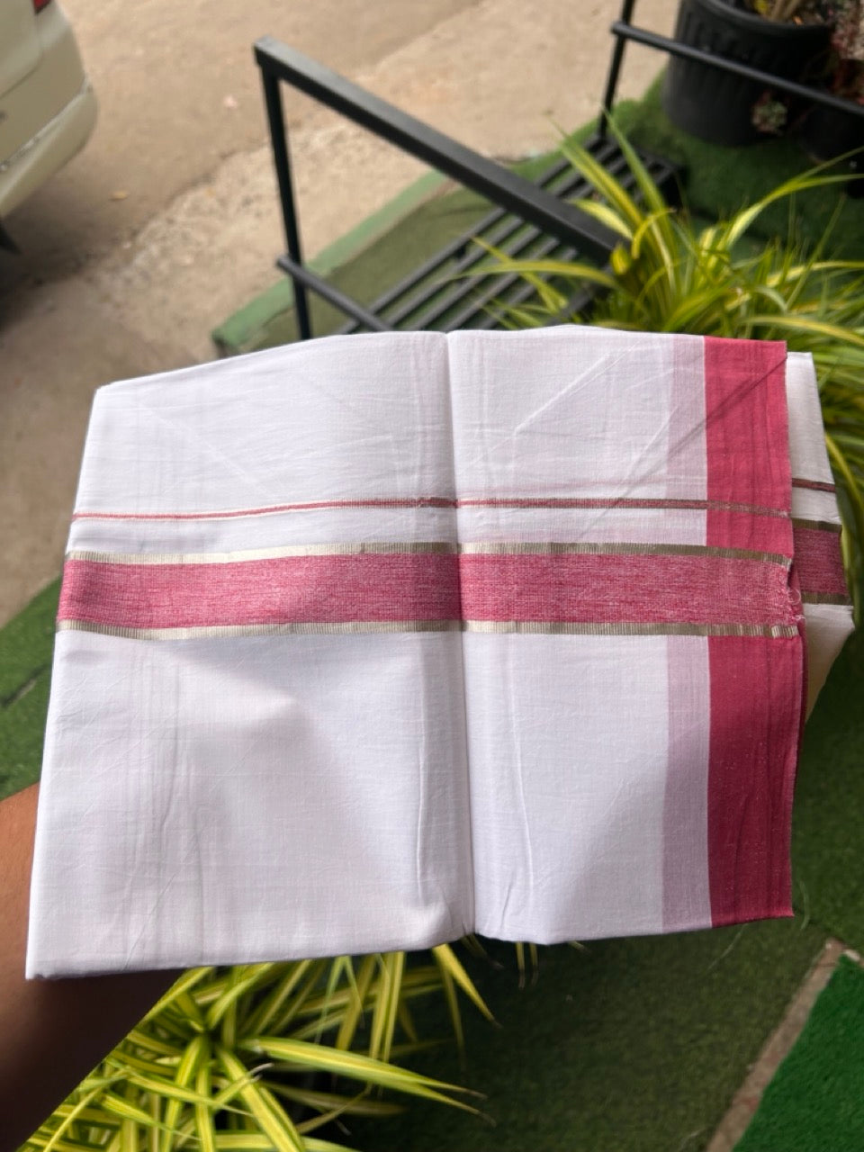 20% Discount !! KaithariKada Balaramapuram Double PURE WHITE Mundu/Dhoti- 100x80 - 1.5 inch Dark Pink Shaded Kara Silver Striped kara - 30KK5143PMC