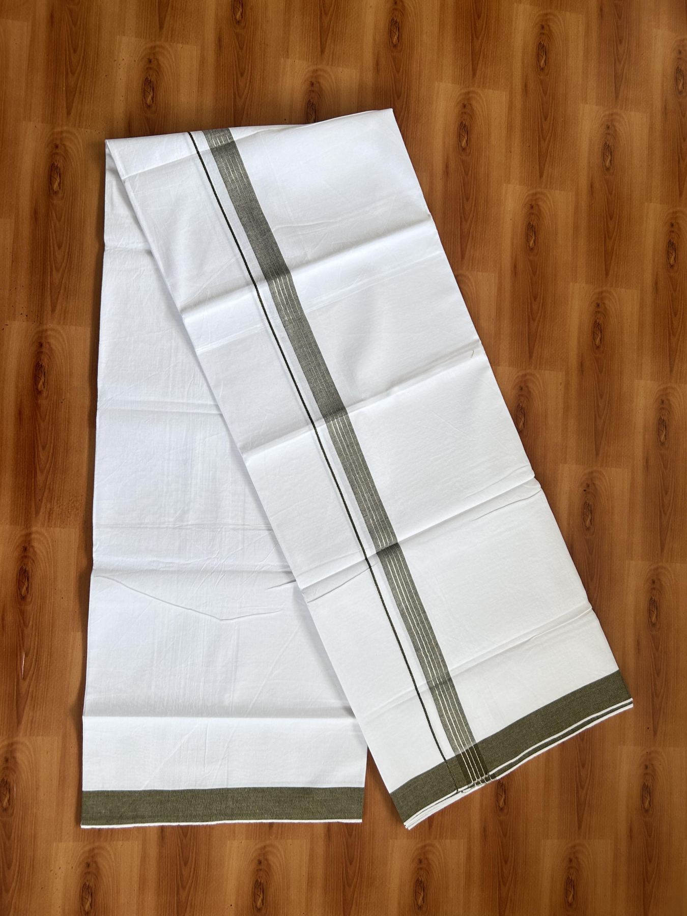 Single Mundu/Dhoti  - Pure White - 29% Discount !! KaithariKada Balaramapuram 100% Cotton - Twisted 60s Thread -1 Inch Silver Kasav & Yellowish Olive Green Shaded Striped Kara (2 meter / 4 muzham) - 41 KK5393 GL