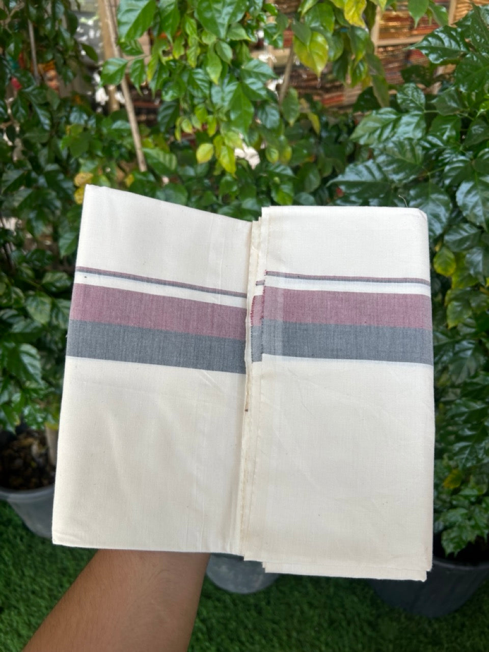 DMK Veshti - 11% Discount ! KaithariKada Balaramapuram 100% Cotton Single Off White (Unbleached) Mundu/Dhoti- Twisted 100s Thread - 2 inch Puliyilakkara Maroon & Black Shaded Kara (2 meter / 4 muzham) - 9 KK5257 ASH
