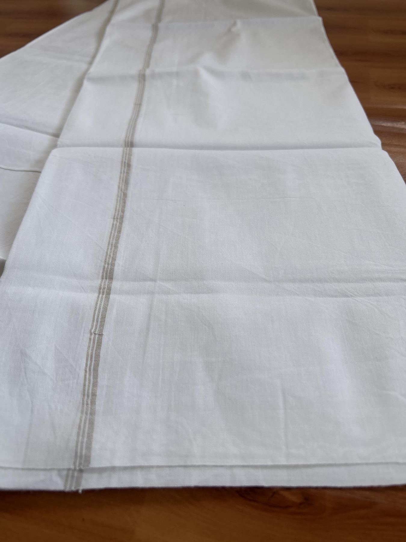 Single Mundu/Dhoti  - Pure white - 29% Discount !! KaithariKada Balaramapuram 100% Cotton - Twisted 60s Thread- 0.25 Inch Silver shaded Striped Kara (2 meter / 4 muzham) - 28 KK5393 GL
