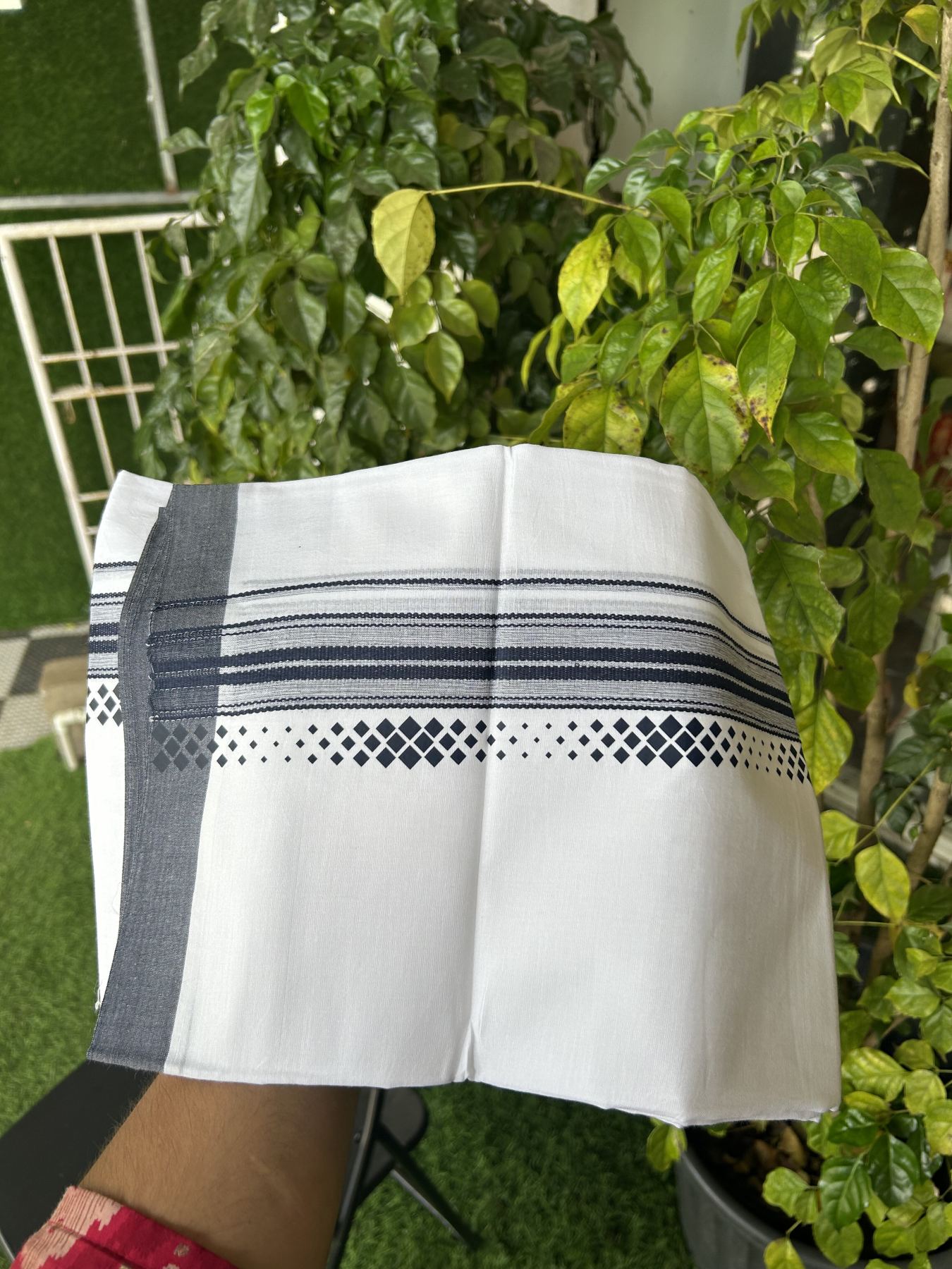 20% Discount ! KaithariKada Balaramapuram Cotton Double Pure white Mundu/Dhoti- 80s - 2.5 inch Navy Blue Printed Shade Stripes Design Kara - 3.65 mtr (8 muzham) - 18 KK5329 GAN