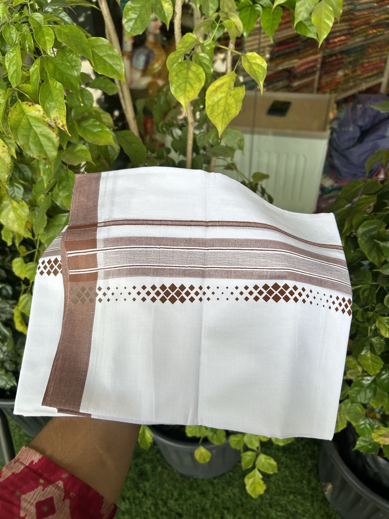 20% Discount ! KaithariKada Balaramapuram Cotton Double Pure white Mundu/Dhoti- 80s - 2.5 inch Walnut Brown Printed Shade Stripes Design Kara - 3.65 mtr (8 muzham) - 16 KK5329 GAN