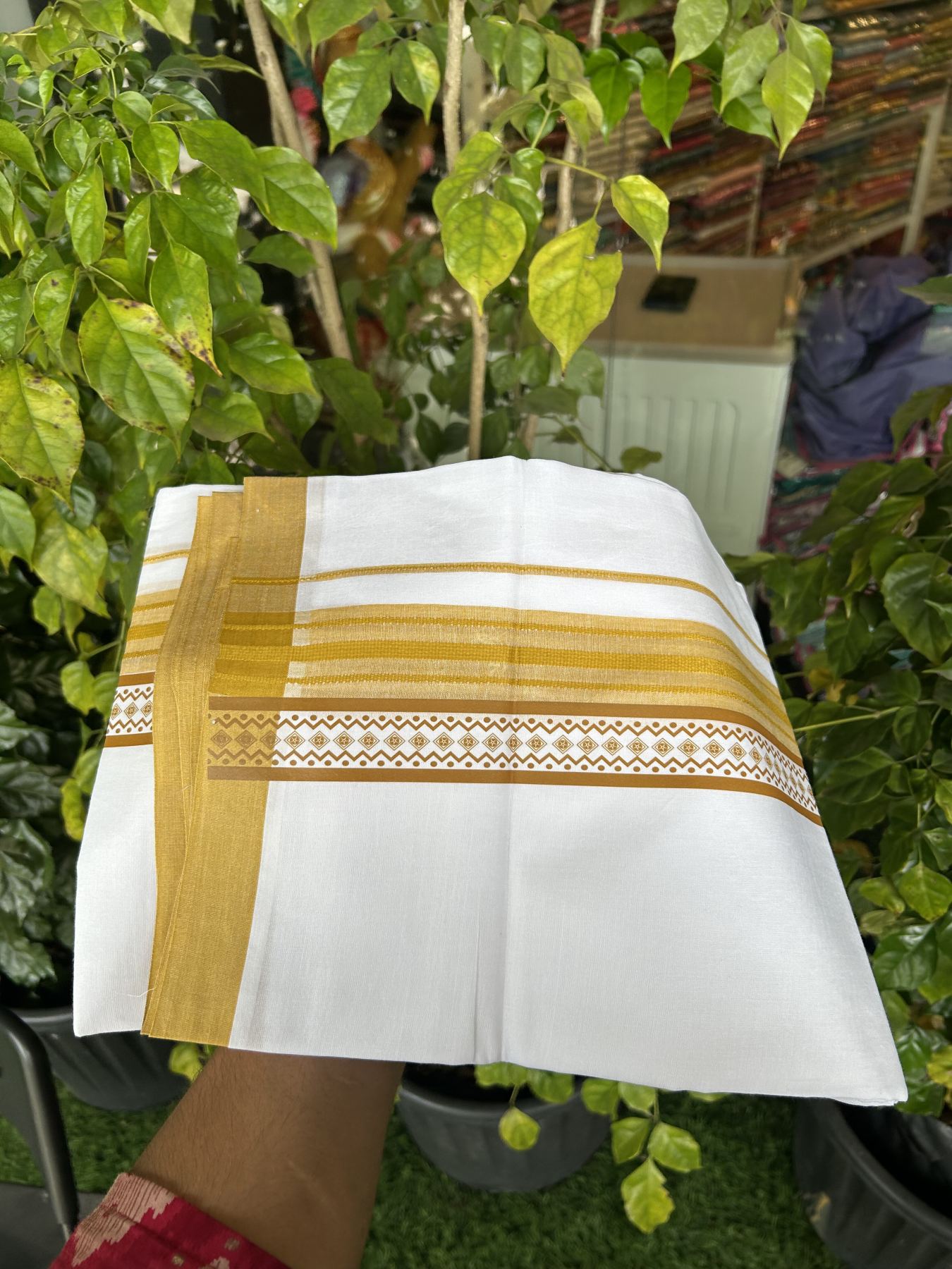 20% Discount ! KaithariKada Balaramapuram Cotton Double Pure white Mundu/Dhoti- 80s - 2.5 inch Mustard yellow Printed Shade Stripes Design Kara - 3.65 mtr (8 muzham) - 28 KK5329 GAN