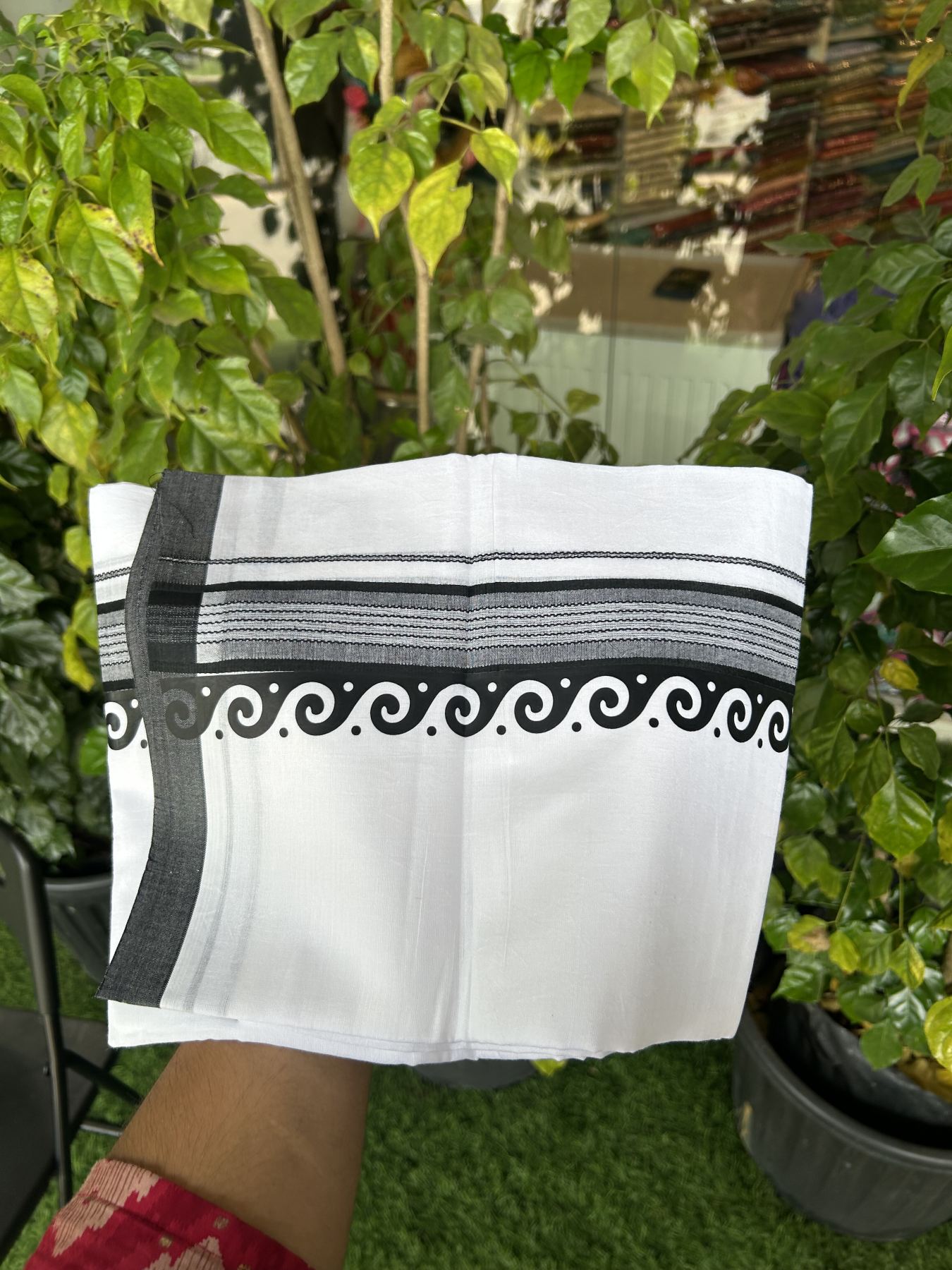 20% Discount ! KaithariKada Balaramapuram Cotton Double Pure white Mundu/Dhoti- 80s - 2.5 inch Dark Black Printed Shade Stripes Design Kara - 3.65 mtr (8 muzham) - 44 KK5329 GAN