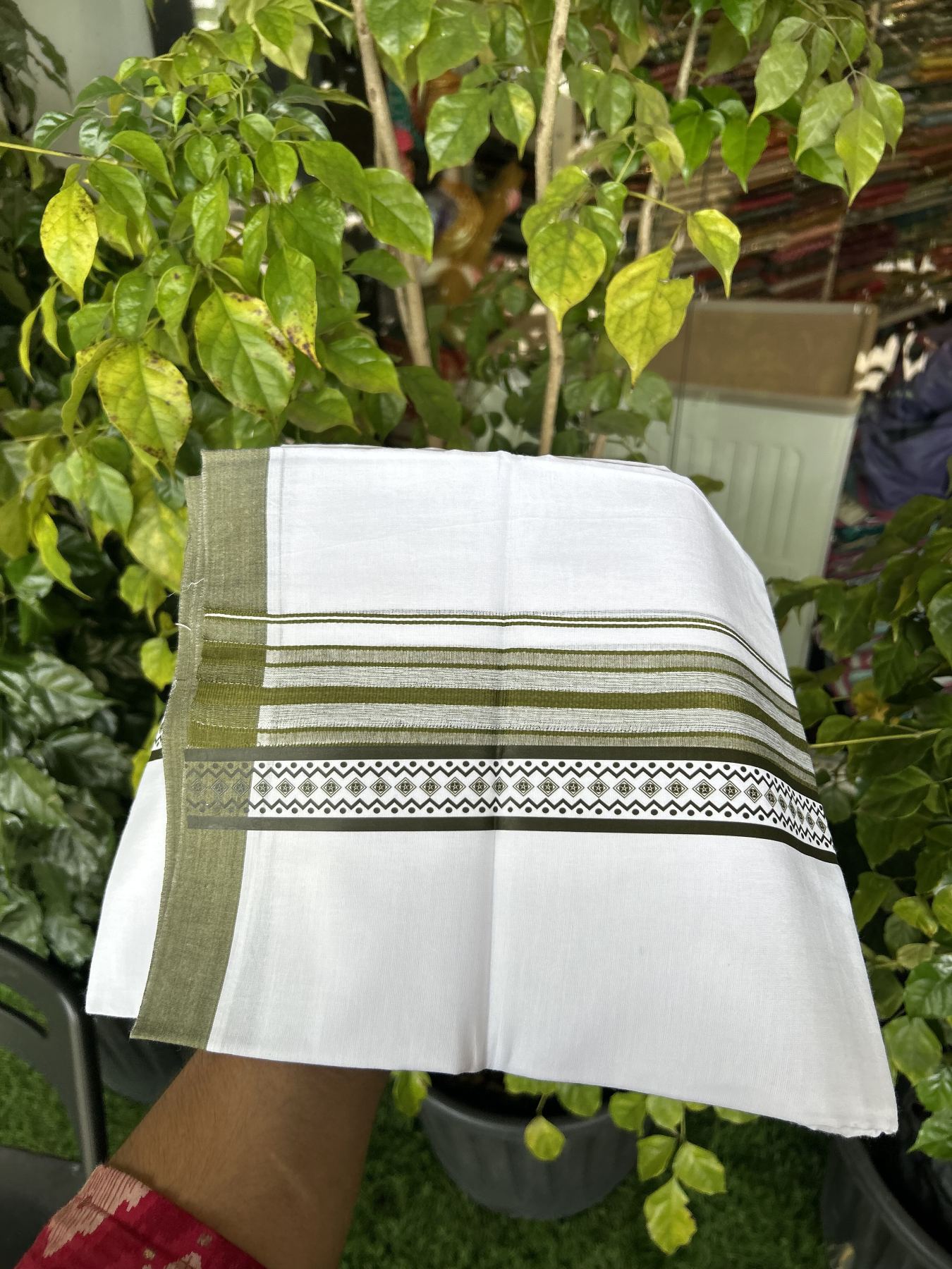 20% Discount ! KaithariKada Balaramapuram Cotton Double Pure white Mundu/Dhoti- 80s - 2.5 inch Olive Green Printed Shade Stripes Design Kara - 3.65 mtr (8 muzham) - 25 KK5329 GAN