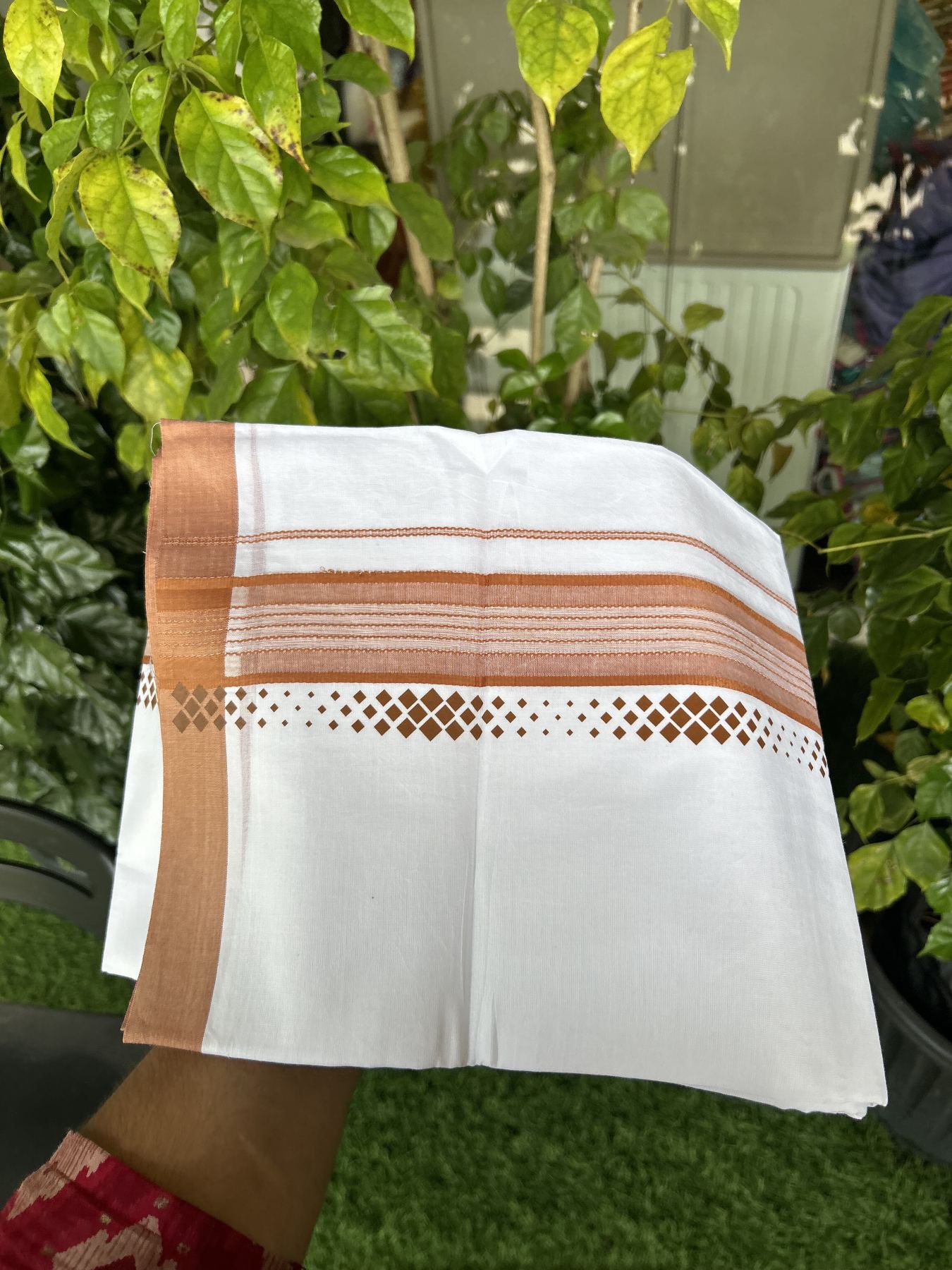 20% Discount ! KaithariKada Balaramapuram Cotton Double Pure white Mundu/Dhoti- 80s - 2.5 inch Brown Printed Shade Stripes Design Kara - 3.65 mtr (8 muzham) - 21 KK5329 GAN