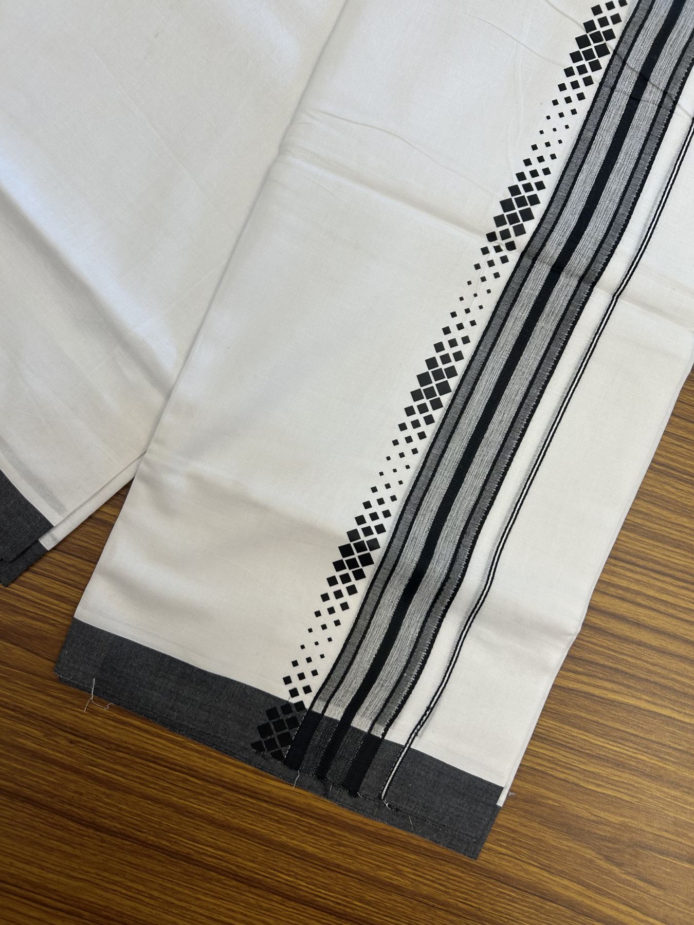 20% Discount ! KaithariKada Balaramapuram Cotton Double Pure white Mundu/Dhoti- 80s - 2.5 inch Black Printed Shade Stripes Design Kara - 3.65 mtr (8 muzham) - 23 KK5329 GAN