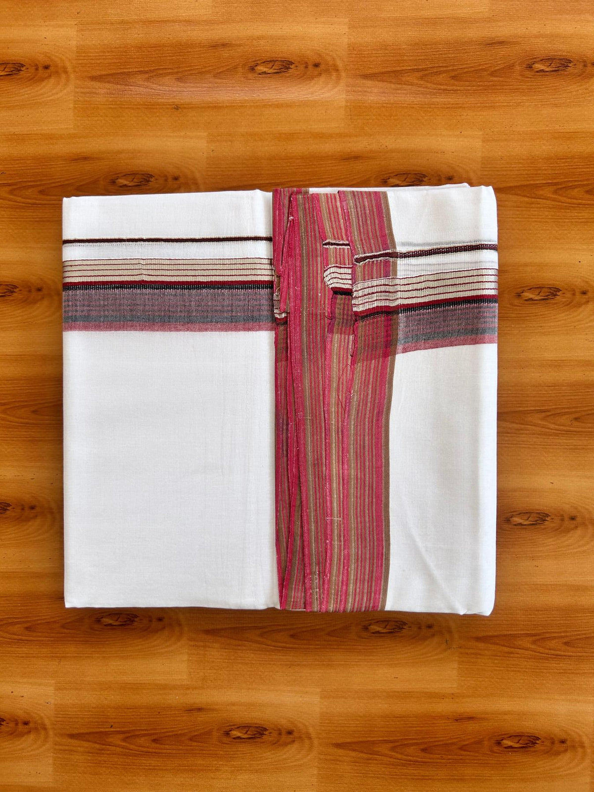 Double Pure White 25% Discount ! KaithariKada Handloom Millpaav- Kerala Handloom - 100% Pure Cotton - 100x90 - 1.75 Inch Silver Kasav Maroon & Black Kara 3.90 mtr (8.36 Muzham) - 20 KK5496 YAR