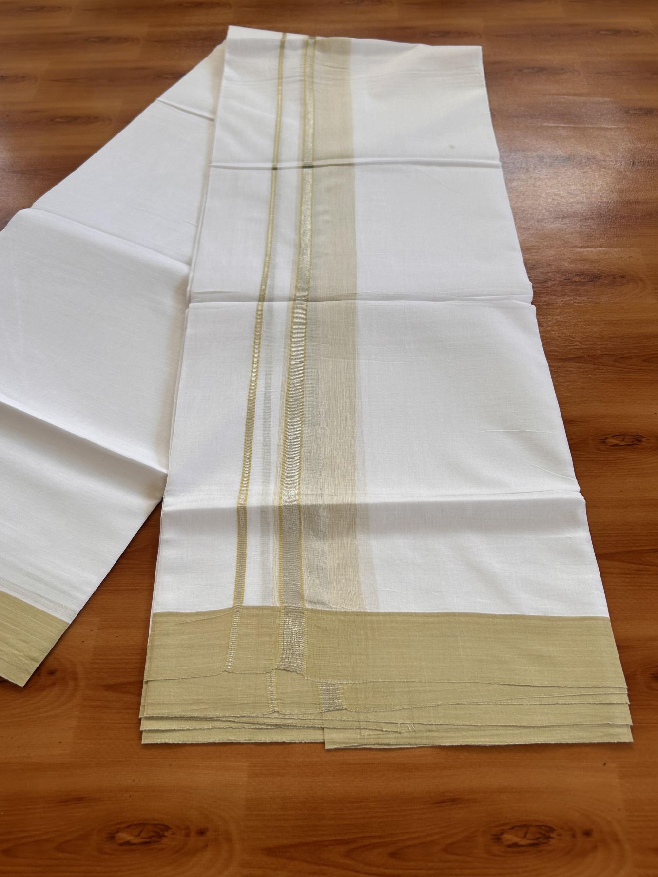 Pure White Double Mundu/Dhoti - 20% Discount ! Kaitharikada Balaramapuram 100% Cotton - 100x80 - 1.5 inch Silver Kasav & Mustard Olive Shaded Striped Kara 3.90 m (8 muzham) - 29 KK5432 PMC