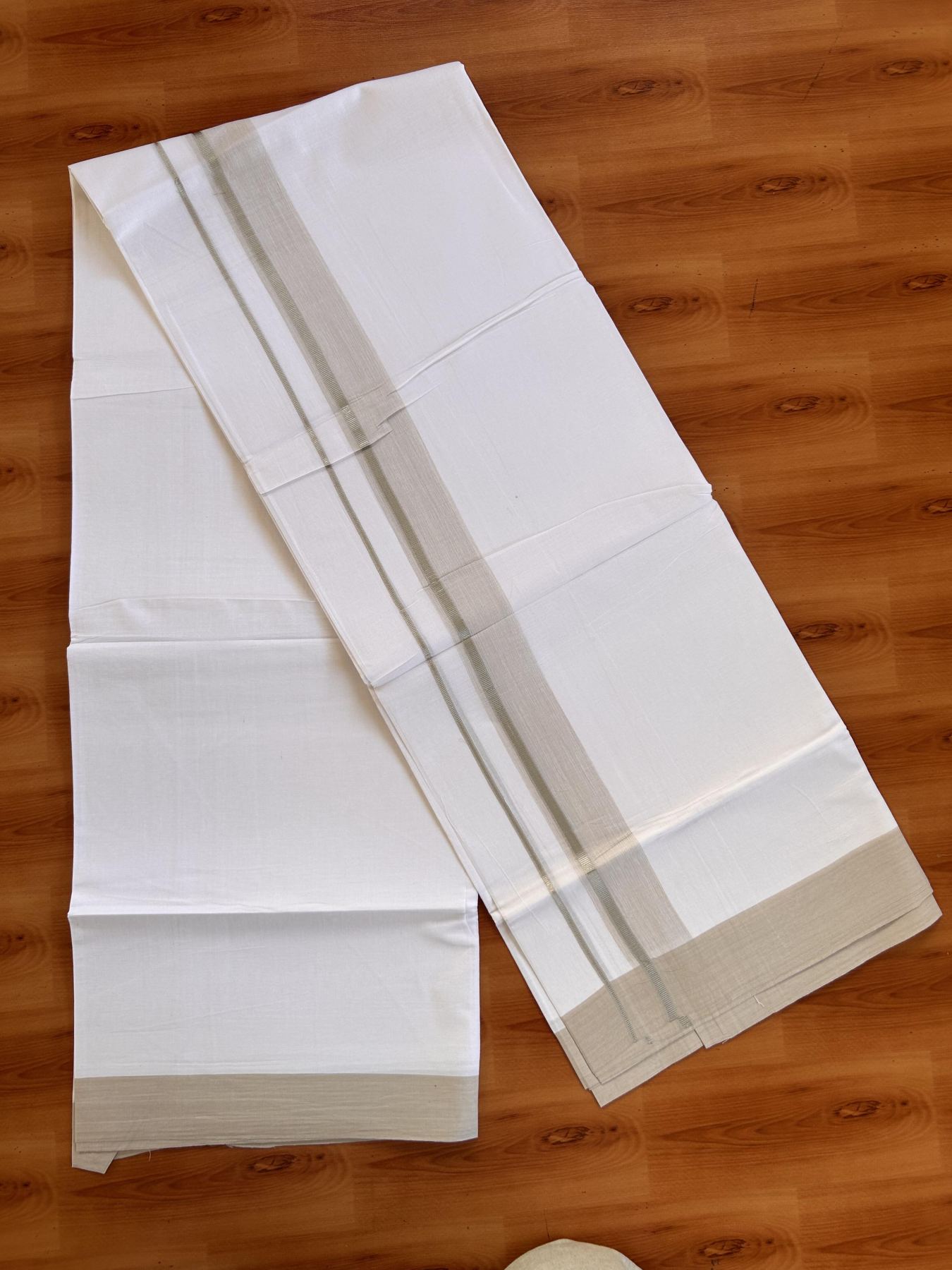 Pure White Double Mundu/Dhoti - 20% Discount ! Kaitharikada Balaramapuram 100% Cotton - 100x80 - 1.5 inch Silver Kasav & Light Beige Shaded Striped Kara 3.90 m (8 muzham) - 32 KK5432 PMC