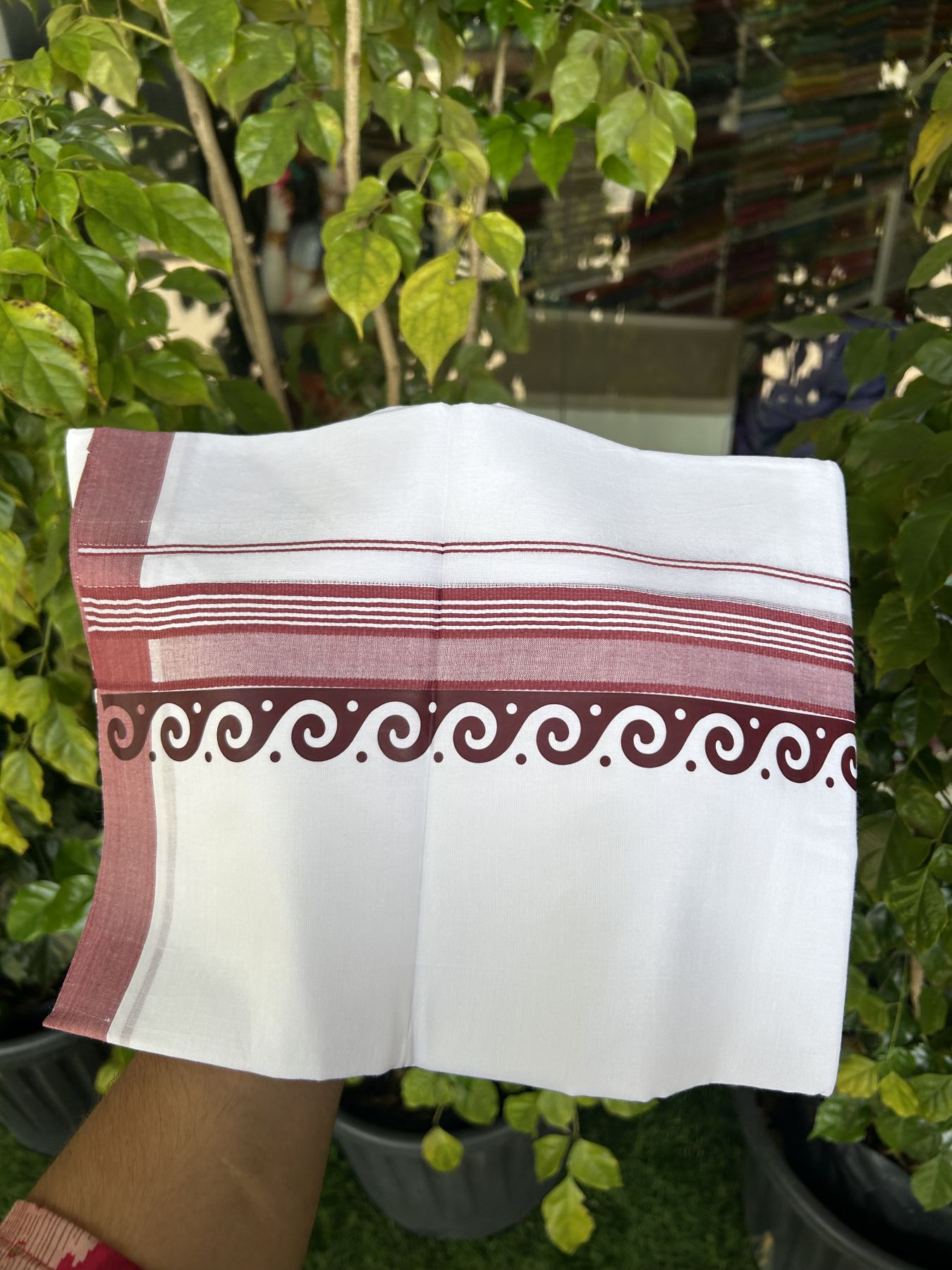 20% Discount ! KaithariKada Balaramapuram Cotton Double Pure white Mundu/Dhoti- 60s - 2.5 inch Maroon Printed Shade Stripes Design Kara - 3.65 mtr (8 muzham) - 36 KK5329 GAN