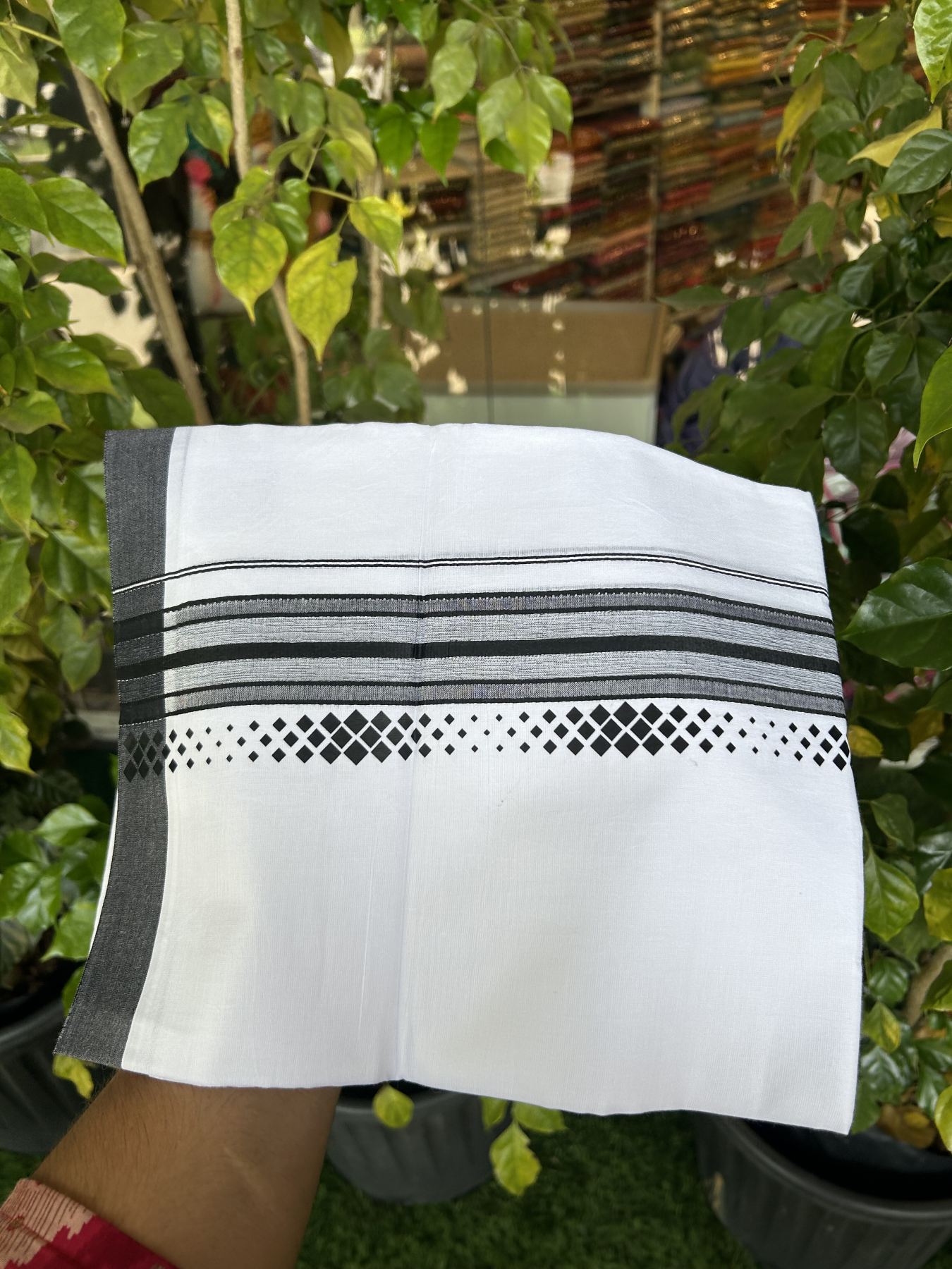 20% Discount ! KaithariKada Balaramapuram Cotton Double Pure white Mundu/Dhoti- 80s - 2.5 inch Black Printed Shade Stripes Design Kara - 3.65 mtr (8 muzham) - 23 KK5329 GAN
