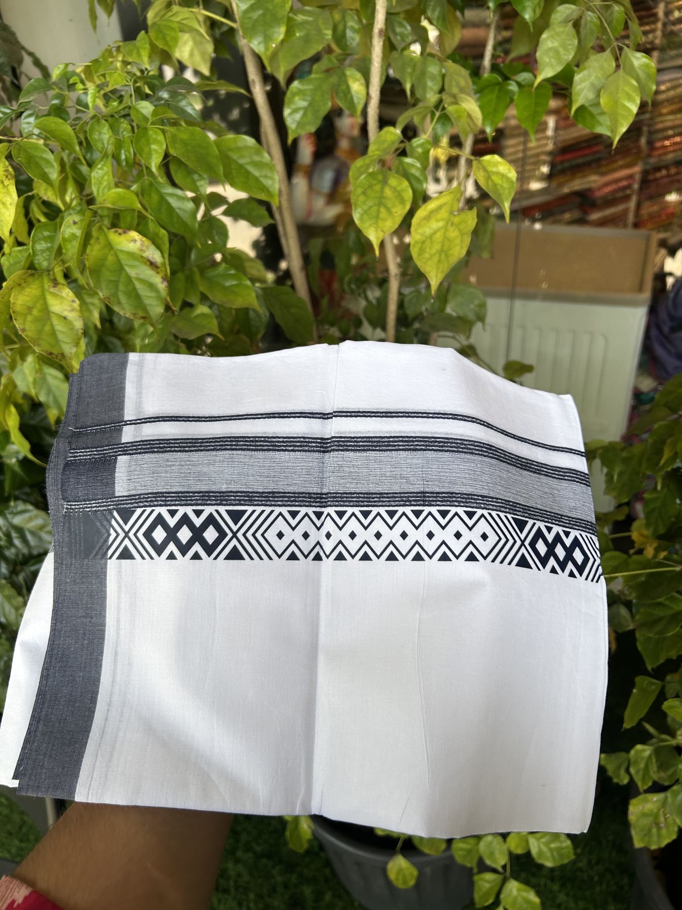 20% Discount ! KaithariKada Balaramapuram Cotton Double Pure white Mundu/Dhoti- 80s - 2.5 inch Navy Blue Printed Shade Stripes Design Kara - 3.65 mtr (8 muzham) - 58 KK5329 GAN