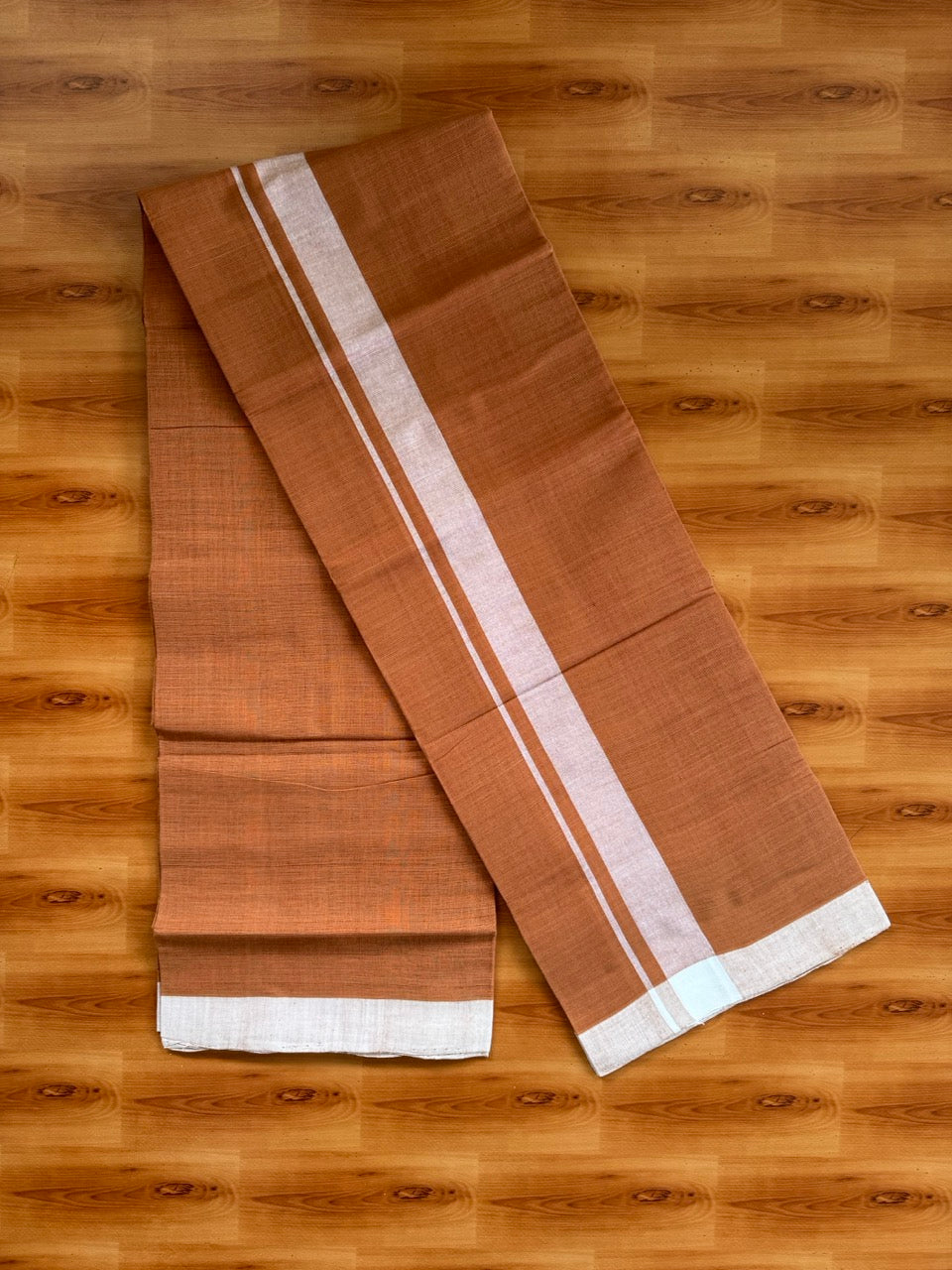 Kerala Handloom Single Kaily/Lungi - KaithariKada 100% Pure Cotton - 2/40s -1.25 Inch White Shaded Kara With Kavi colour Body - (2 meter / 4 muzham) - 1 KK8057 ELA