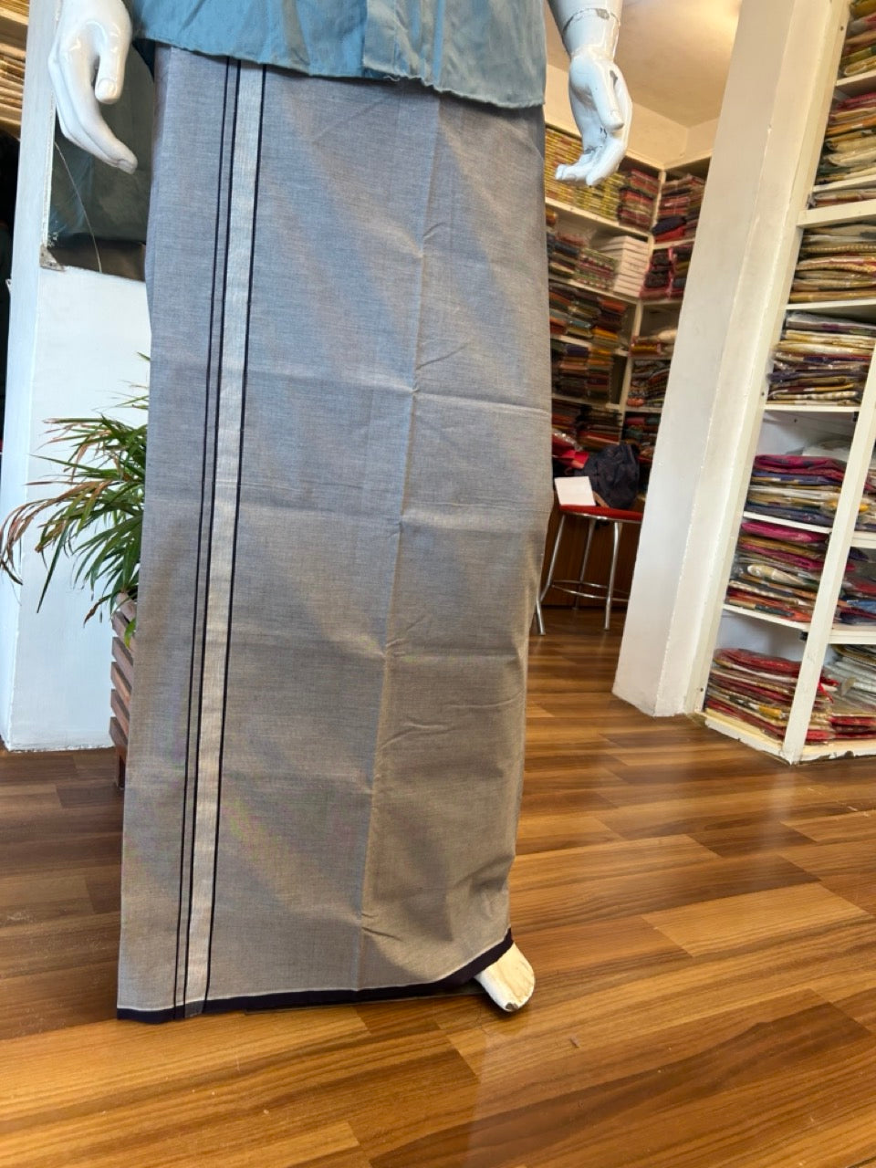 28% Discount !! KaithariKada 100% Pure Cotton - Colour Mundu Single Mundu/ Dhothi Ash Grey COLOUR BODY &  Dark Blue Shaded 1.25 inch Kara (2 meter / 4 muzham)- 5KK5055ASH