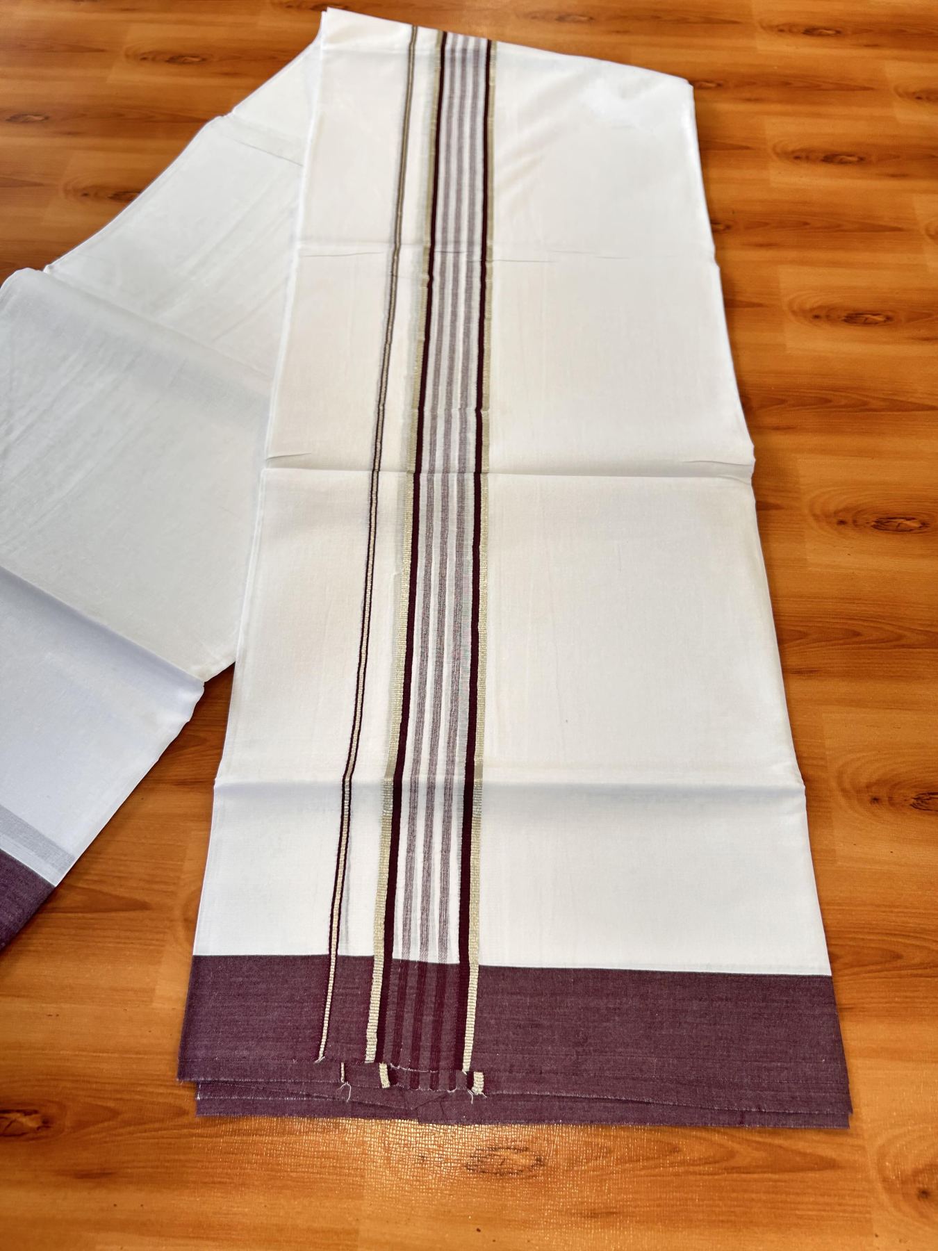 Pure White Double Mundu/Dhoti - 20% Discount ! Kaitharikada Balaramapuram 100% Cotton - 100x80 - 1.75 inch Silver Kasav & Dark Wine Shaded Striped Kara 3.90 m (8 muzham) - 41 KK5432 PMC