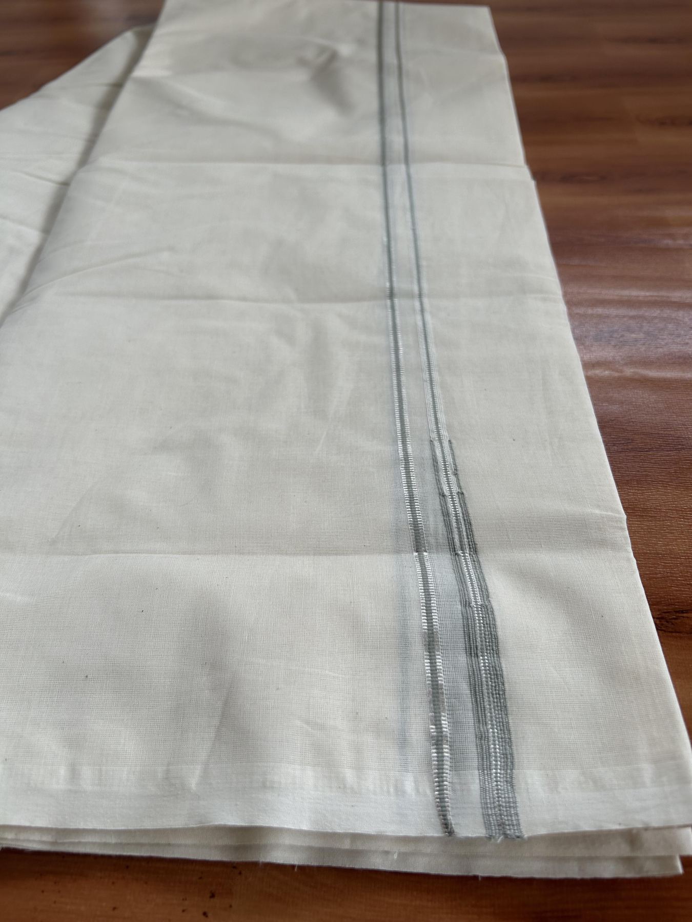 20% Discount! KaithariKada Balaramapuram 100% Cotton Double Off white Mundu/Dhoti- 100x100 - 0.2 cm Puliyilakkara Silver Kasav & Light Sage Green Chutty Kara 4 mtr (8.5 muzham) - 12 KK5392 ASH