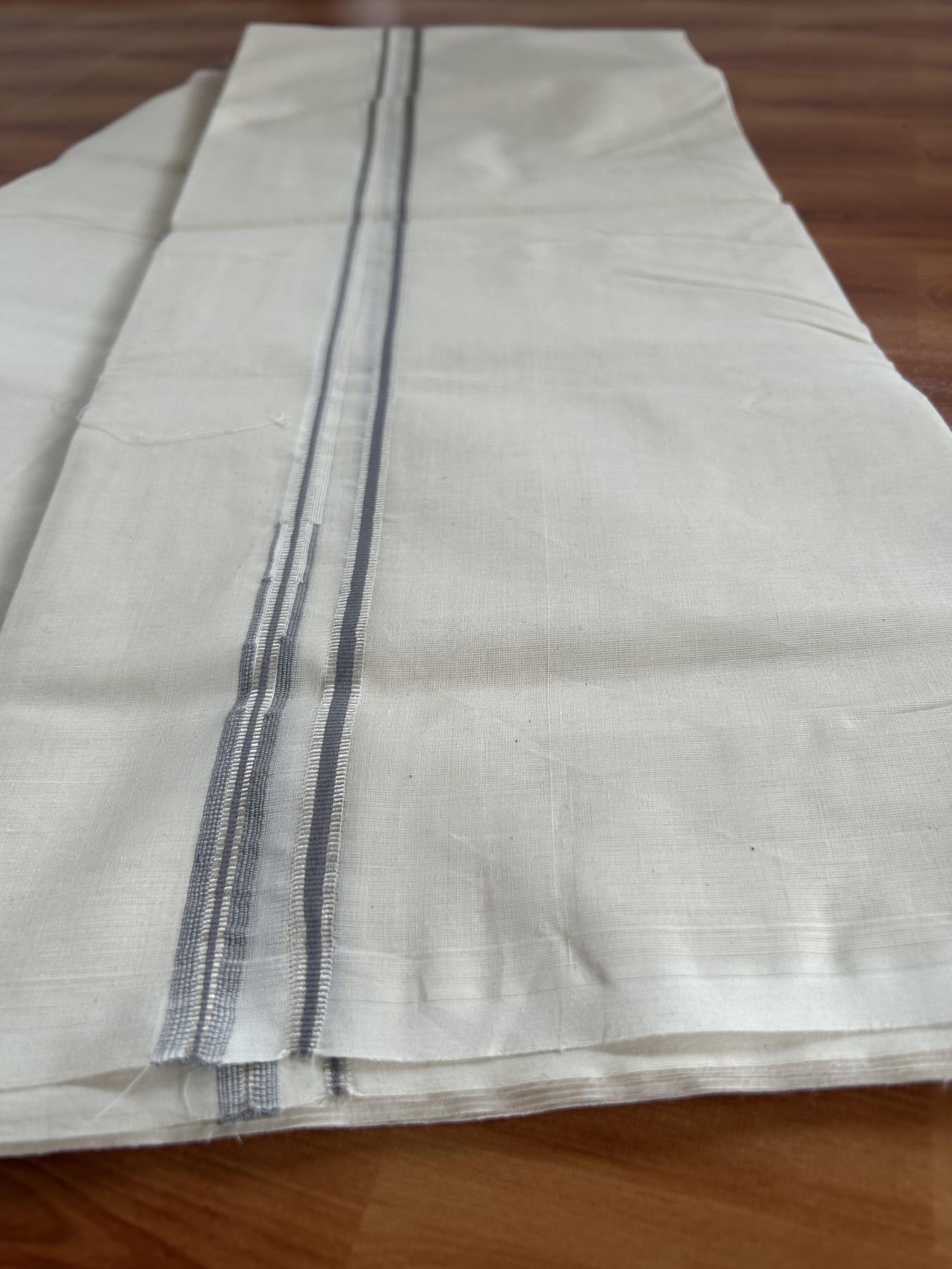 20% Discount! KaithariKada Balaramapuram 100% Cotton Double Off white Mundu/Dhoti- 100x100 - 1 cm Puliyilakkara Silver Kasav & Ash Grey Chutty Kara - 4 mtr (8.5 muzham) - 1 KK5392 ASH