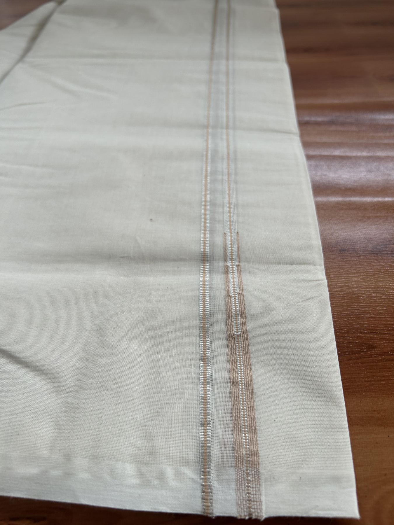 20% Discount! KaithariKada Balaramapuram 100% Cotton Double Off white Mundu/Dhoti- 100x100 - 0.2 cm Puliyilakkara Silver Kasav & Sand Brown Chutty Kara 4 mtr (8.5 muzham) - 6 KK5392 ASH