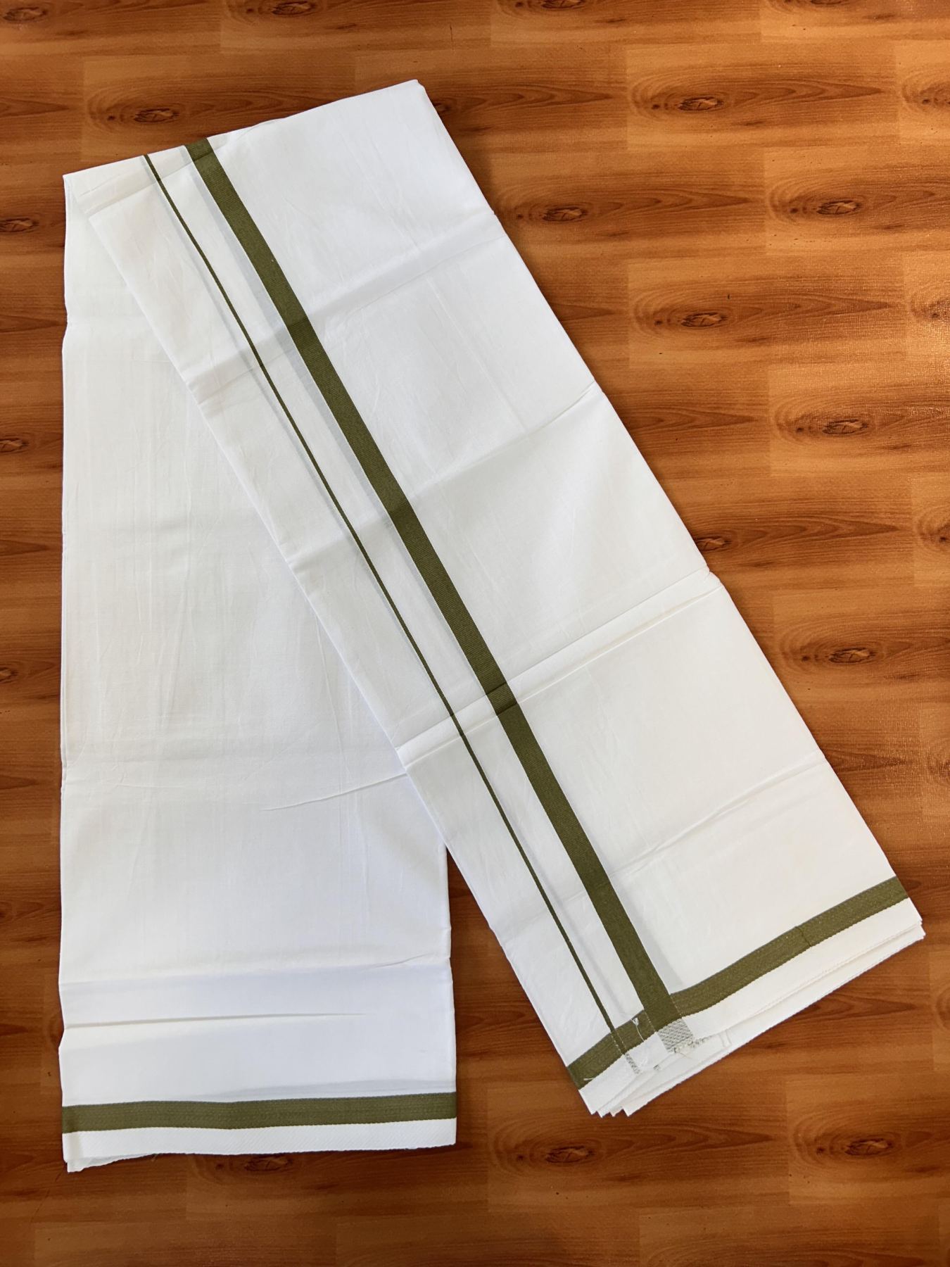 Single Pure White Mundu/Dhoti - KaithariKada Balaramapuram Pure Cotton - 70x30 - 0.5 Inch Olive Green Kara 1.90 mtr (4 muzham) - 4 KK5418 PMC