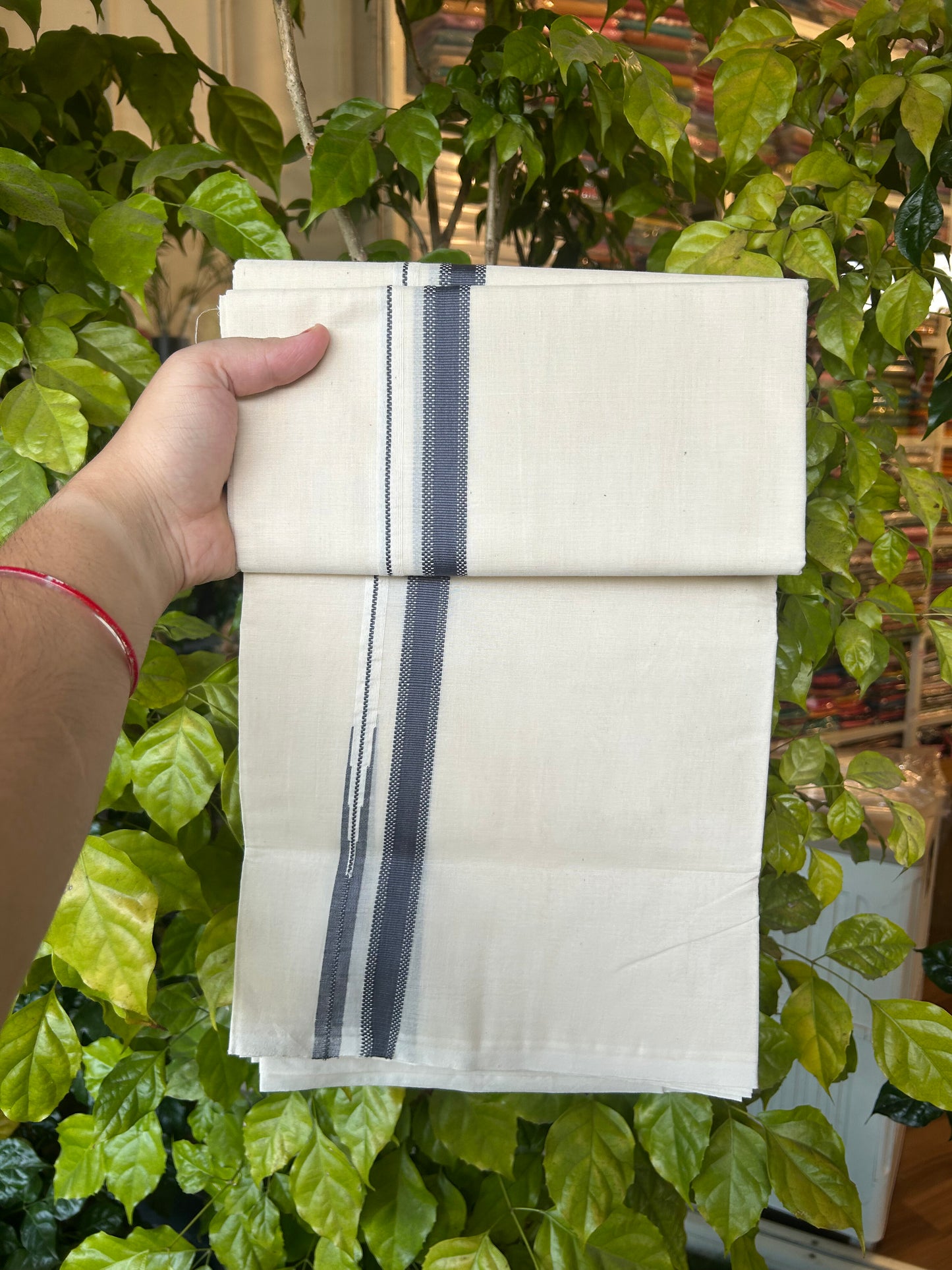 23% Discount! KaithariKada Balaramapuram 100% Cotton Double Off white Mundu/Dhoti- 100x100 - 0.75 inch Puliyilakkara Ash Grey Chutty Kara - 4 mtr (8.5 muzham) - 2 KK5374 ASH