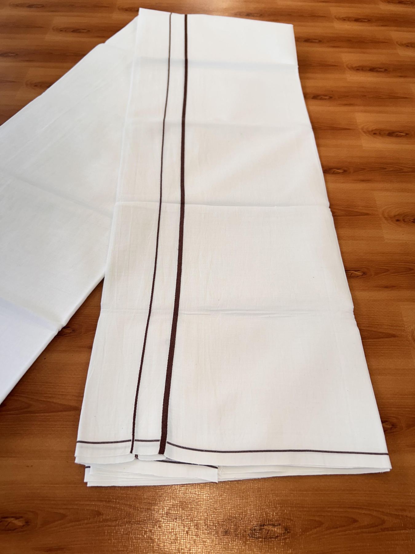 Single Pure White Mundu/Dhoti - KaithariKada Balaramapuram Pure Cotton - 70x30 - 0.3 Inch Brown Kara 1.90 mtr (4 muzham) - 15 KK5418 PMC