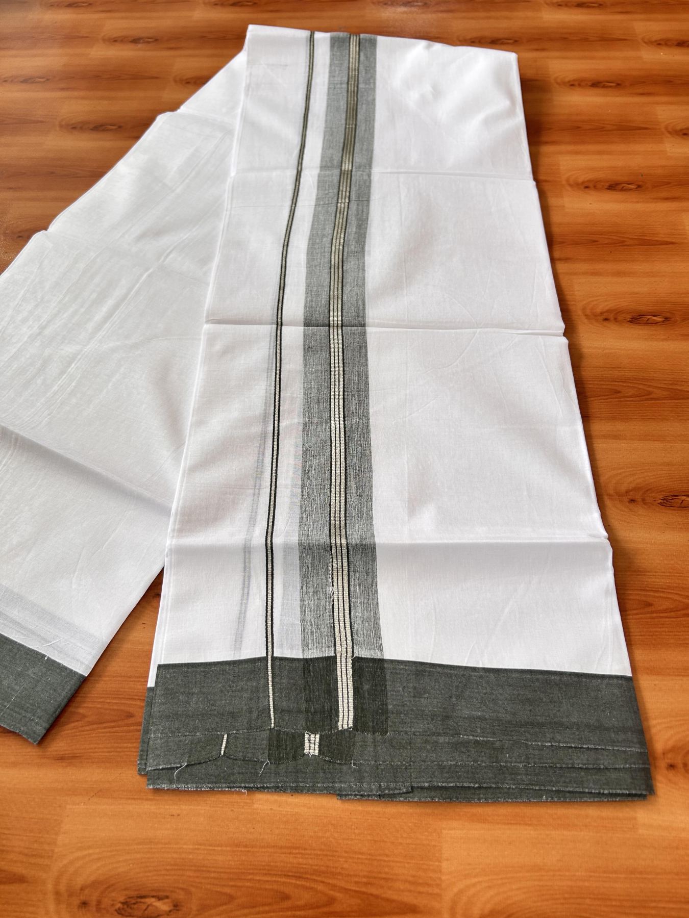 Pure White Double Mundu/Dhoti - 20% Discount ! Kaitharikada Balaramapuram 100% Cotton - 100x80 - 1.5 inch Silver Kasav & Army Green Shaded Striped Kara 3.90 m (8 muzham) - 50 KK5432 PMC