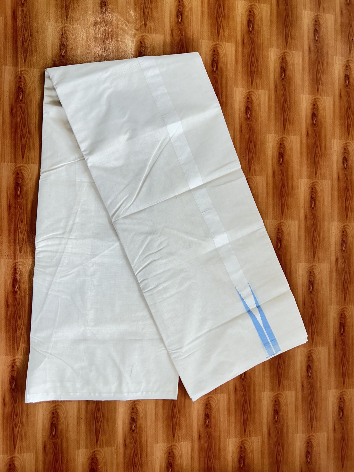 Double Off white Mundu/Dhoti -20% Discount! KaithariKada Balaramapuram 100% Pure Cotton 100x100 - 1 inch Sky Blue Chutty Kara - 20 KK5392 ASH