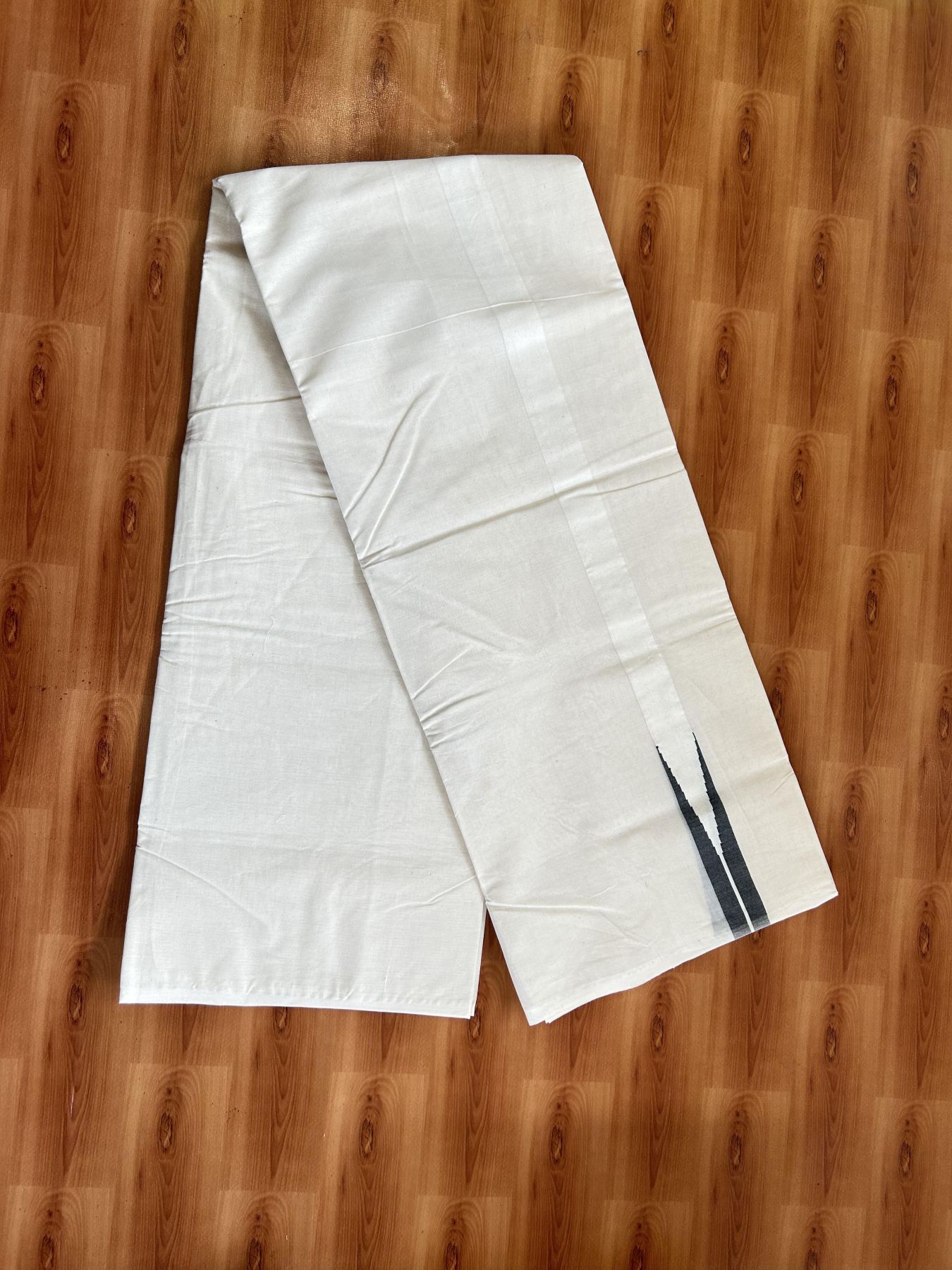 Double Off white Mundu/Dhoti - 20% Discount! KaithariKada Balaramapuram - 100% Cotton  100x100 - 1 inch Black shaded Chutty Kara - 4 mtr (8.5 muzham) - 23 KK5392 ASH
