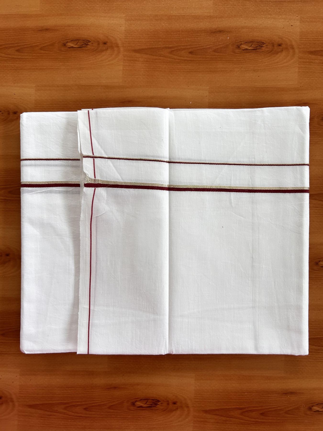 Single Pure White Mundu/Dhoti -KaithariKada Balaramapuram Pure Cotton - 70x30 - 0.3 cm Silver Kasav & Maroon Kara 1.90 mtr (4 muzham) - 31 KK5418 PMC