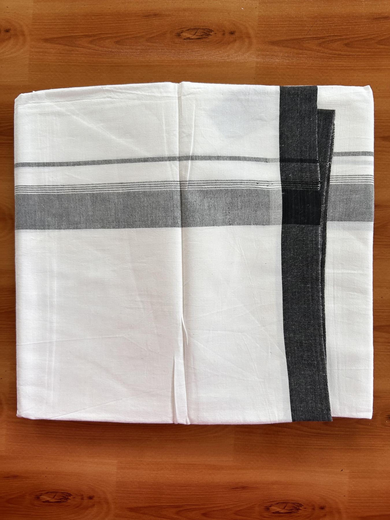 Single Pure White Mundu/Dhoti - KaithariKada Balaramapuram Pure Cotton - 70x30 - 1.25 Inch Black Shaded Striped Kara 1.90 mtr (4 muzham) - 18 KK5418 PMC
